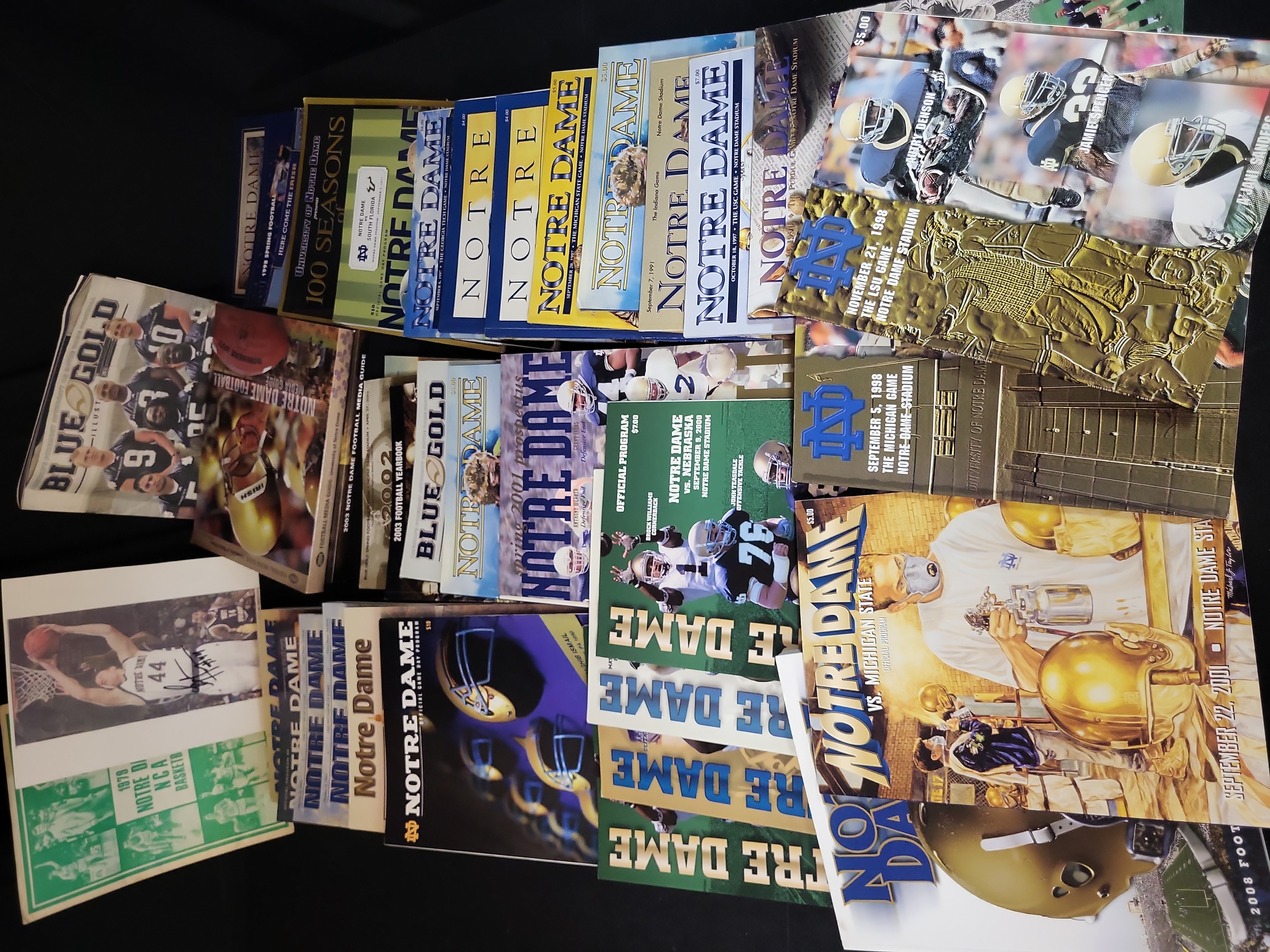 I03044 | A Collection of University of Notre Dame Fighting Irish Sports Programs and Ephemera