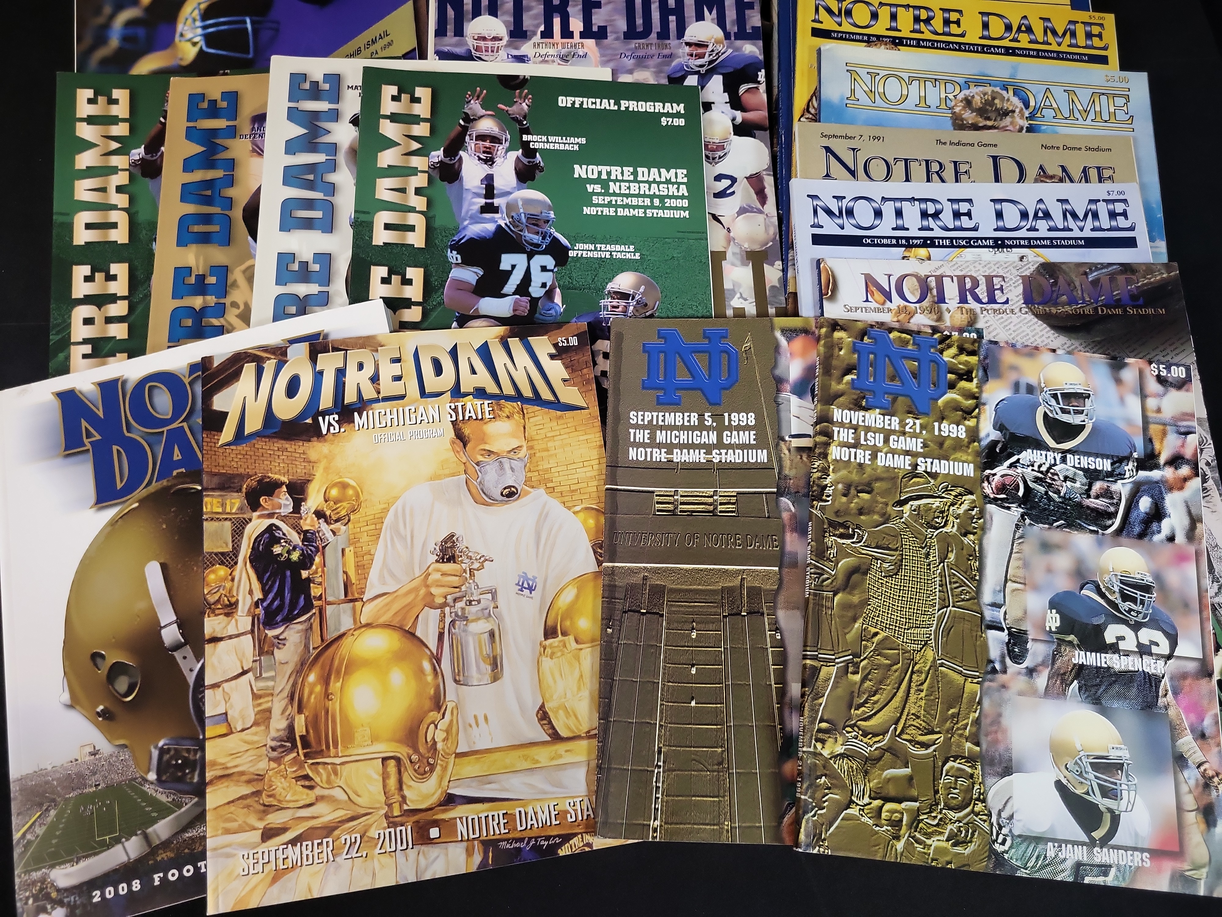 I03044 | A Collection of University of Notre Dame Fighting Irish Sports Programs and Ephemera