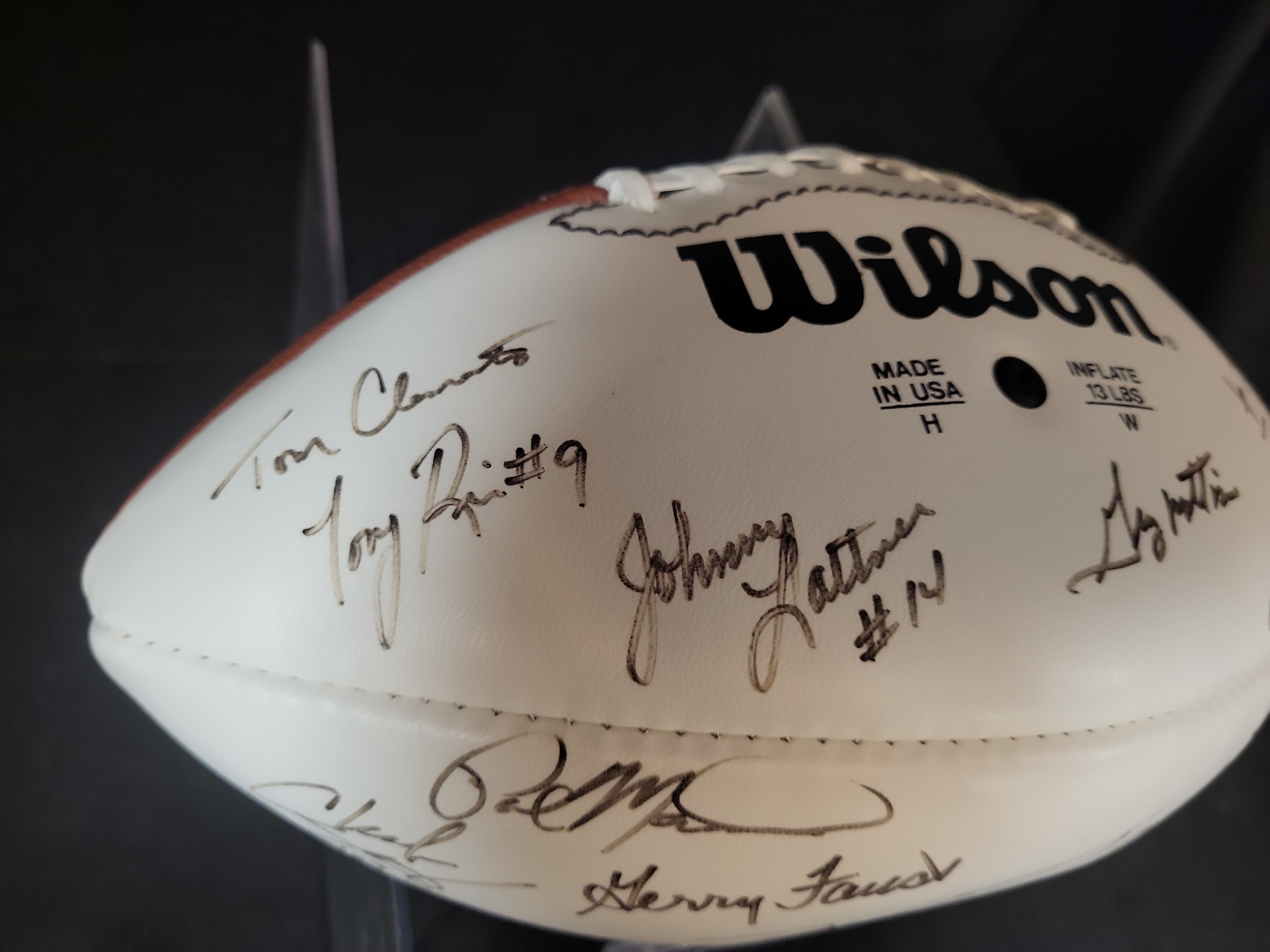 I03067 | Notre Dame Fighting Irish Multi-Signed Wilson Official NFL White Panel Football
