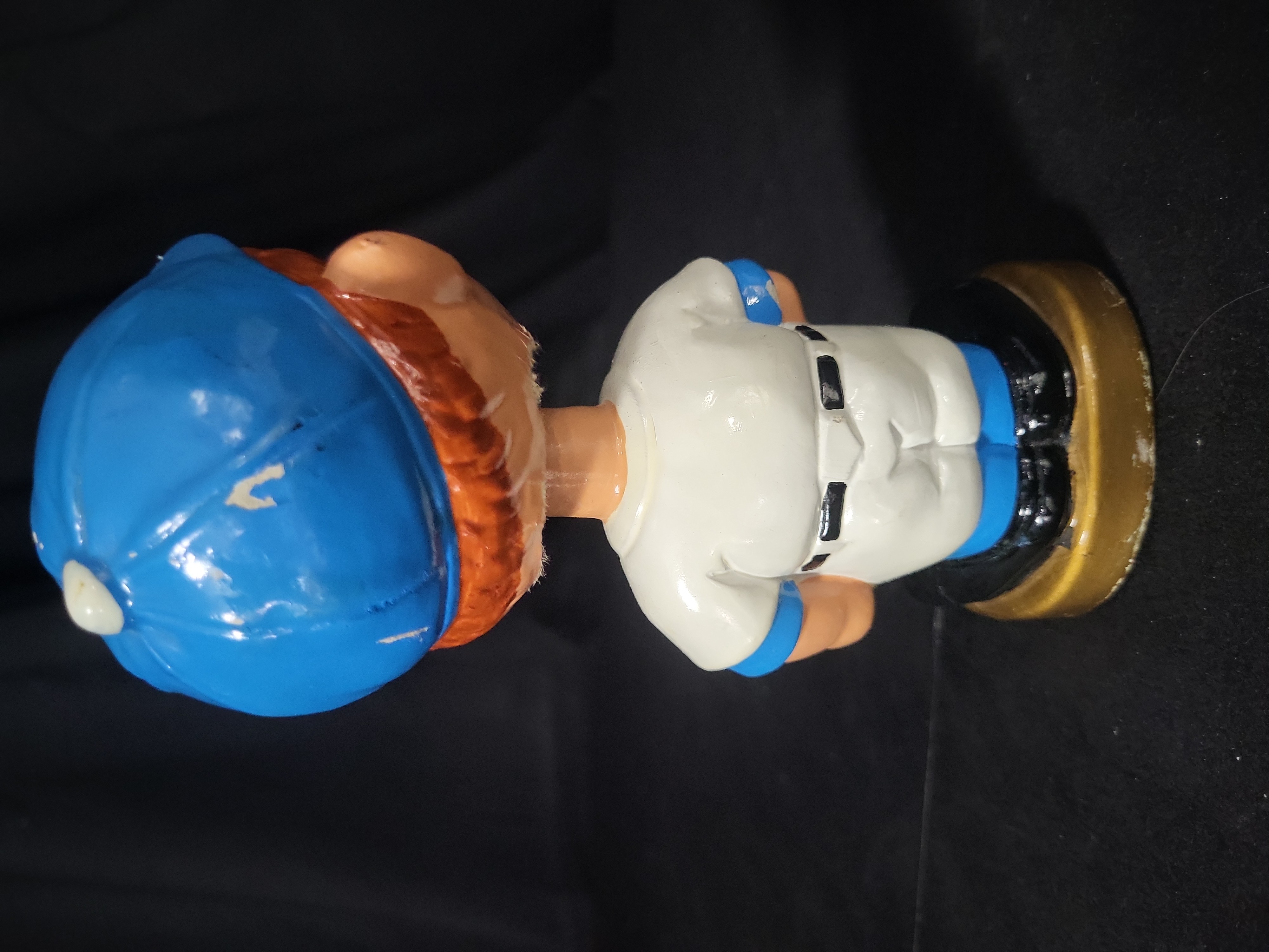 I03193 | Vintage 1960s Chicago White Sox Gold Base Baseball Bobblehead Nodder