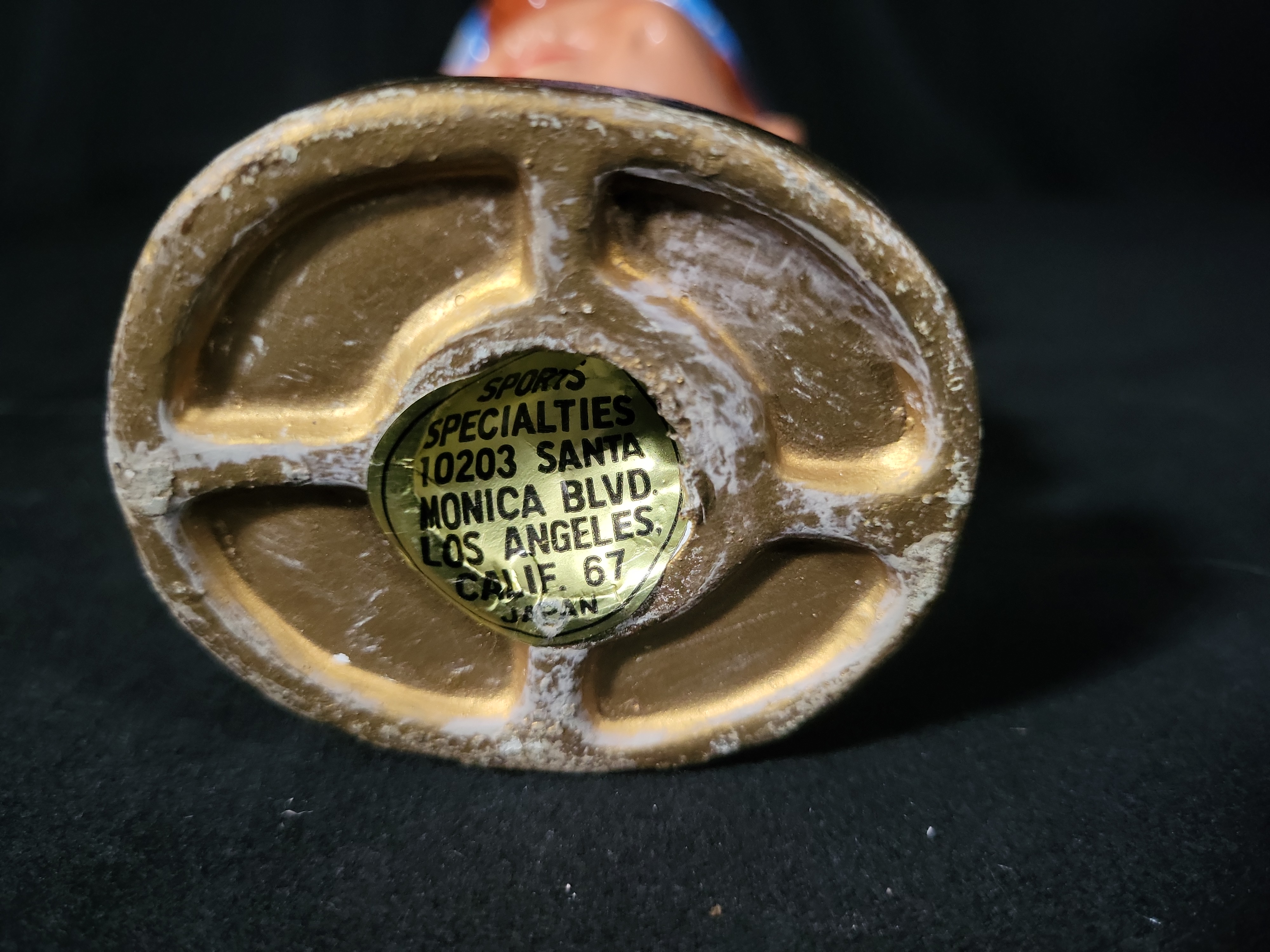 I03193 | Vintage 1960s Chicago White Sox Gold Base Baseball Bobblehead Nodder