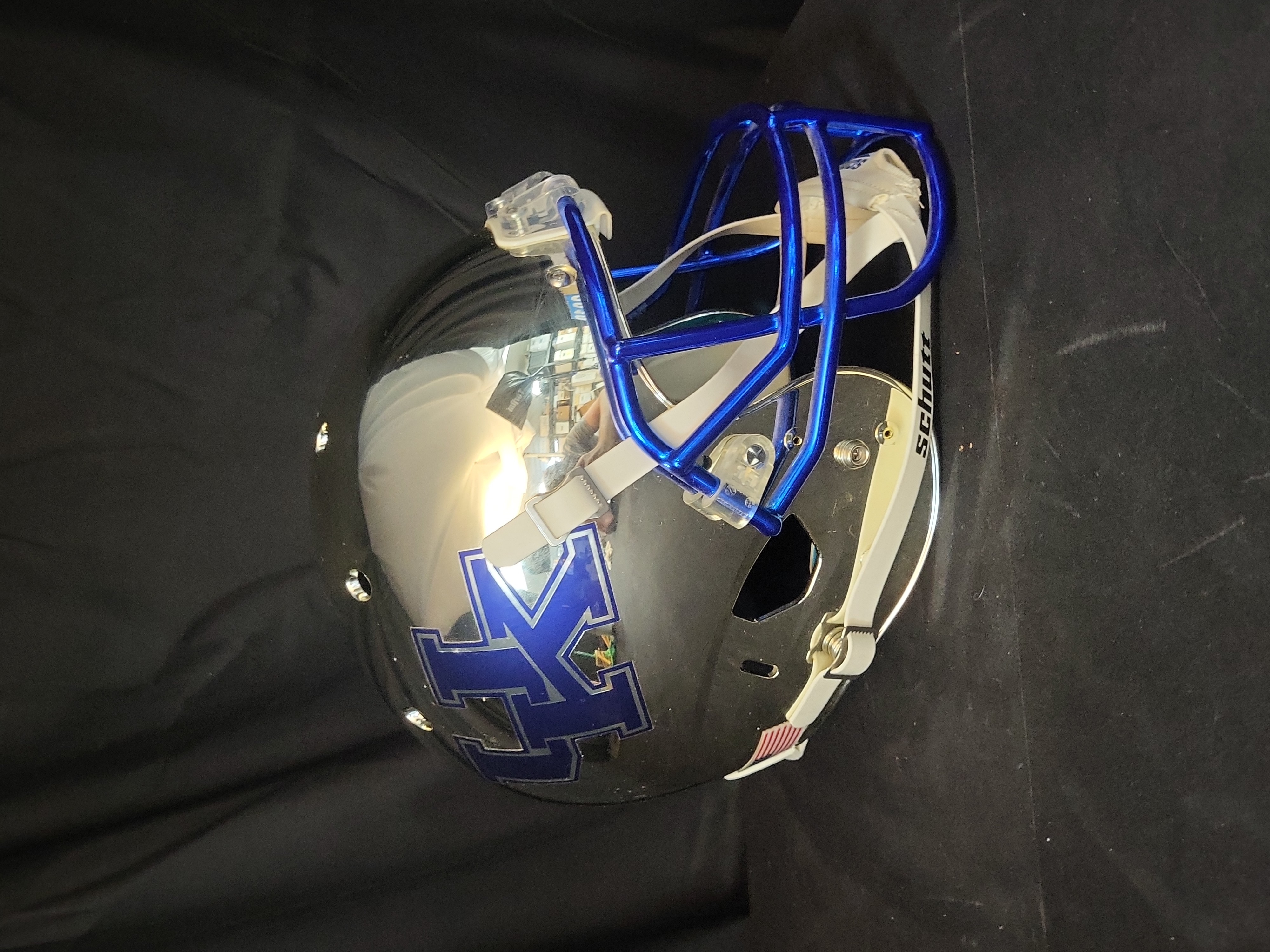 I03212 | Schutt University of Kentucky Wildcats Chrome Replica Football Helmet
