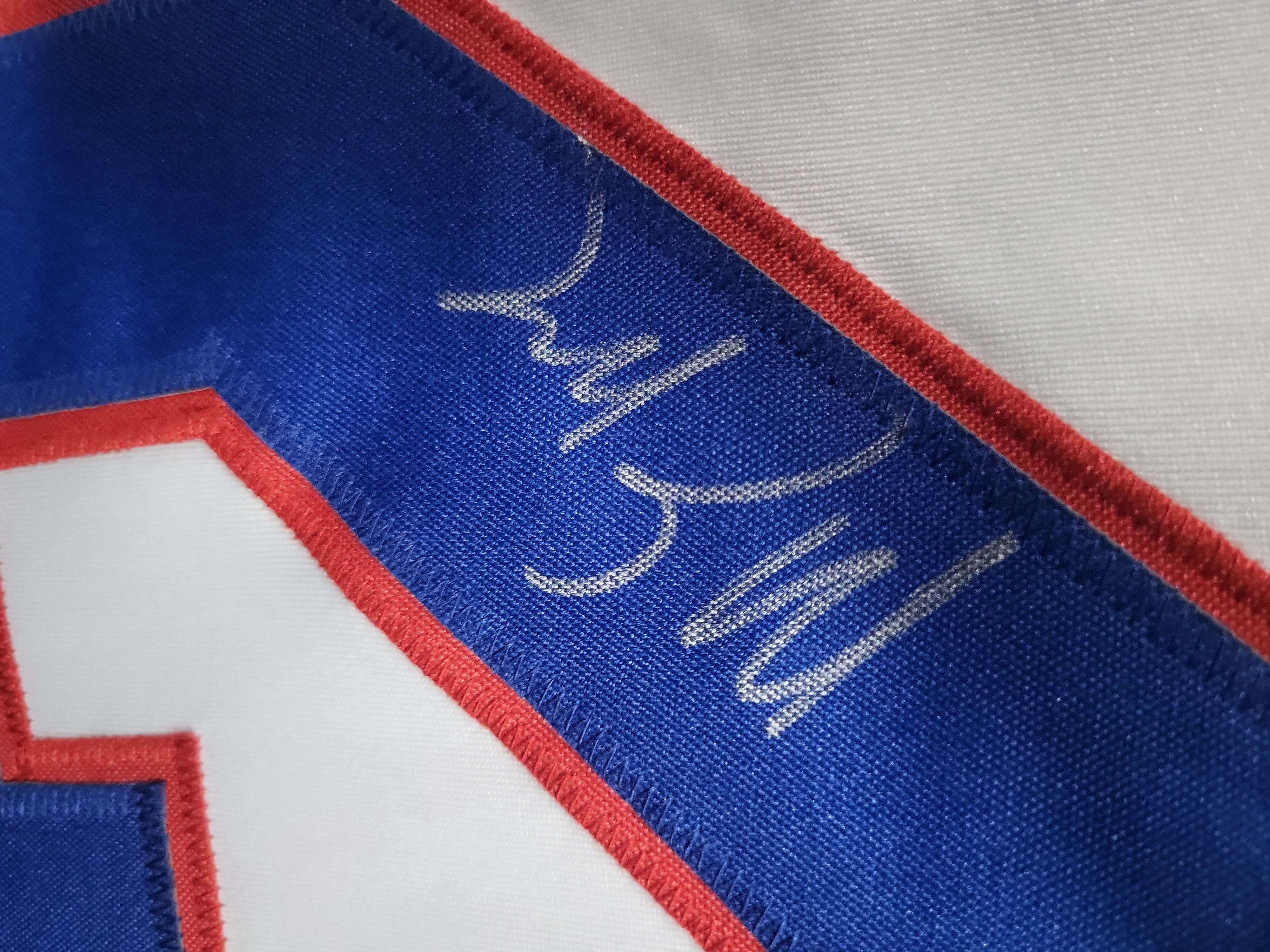 I03558 | Mike Eruzione Signed 1980 Team USA Miracle on Ice Style Replica Hockey Jersey JSA Authenticated
