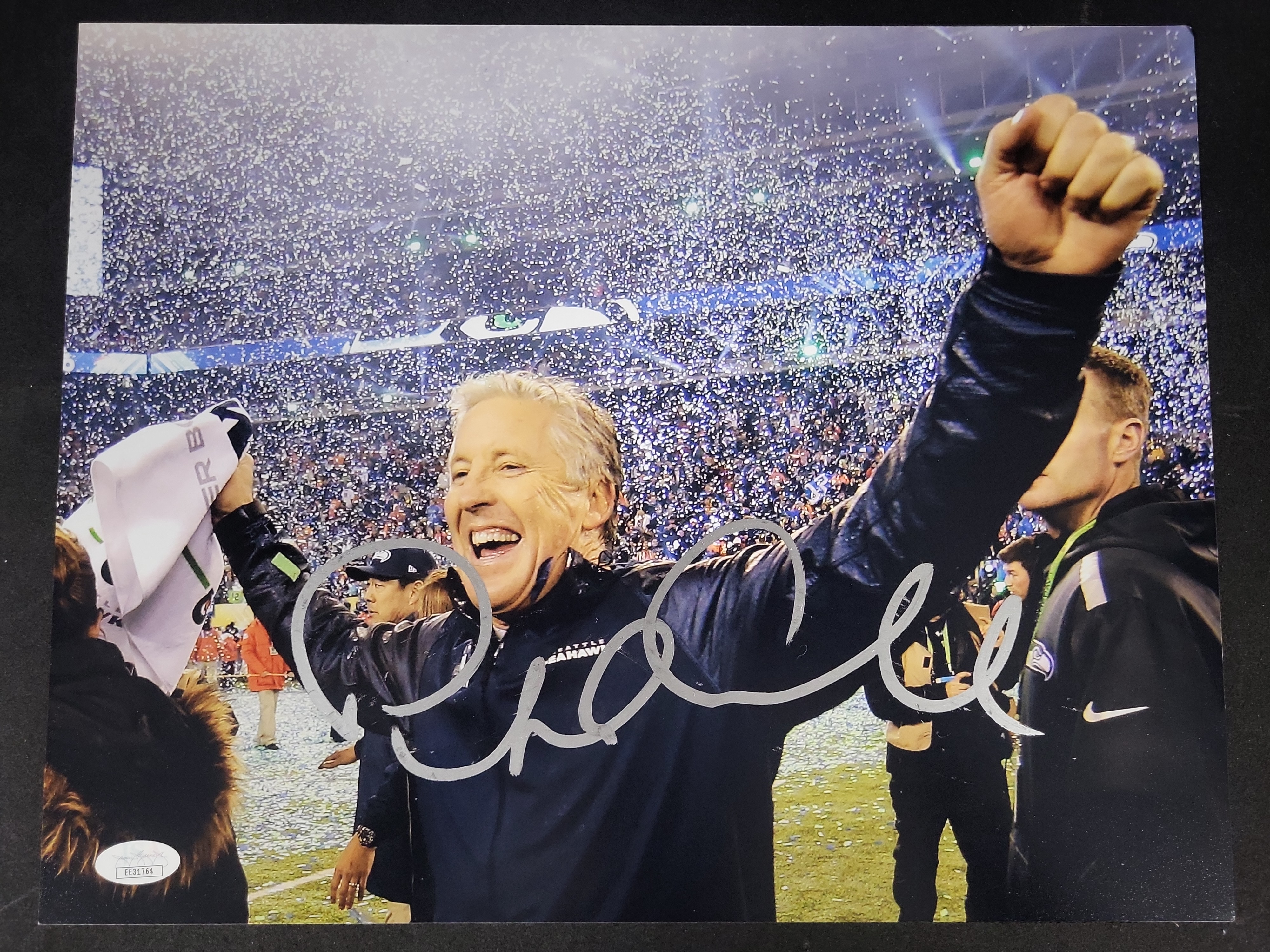 I03573 | Pete Carroll Signed Seattle Seahawks Super Bowl XLVIII Celebration 11x14 Photograph JSA Authenticated