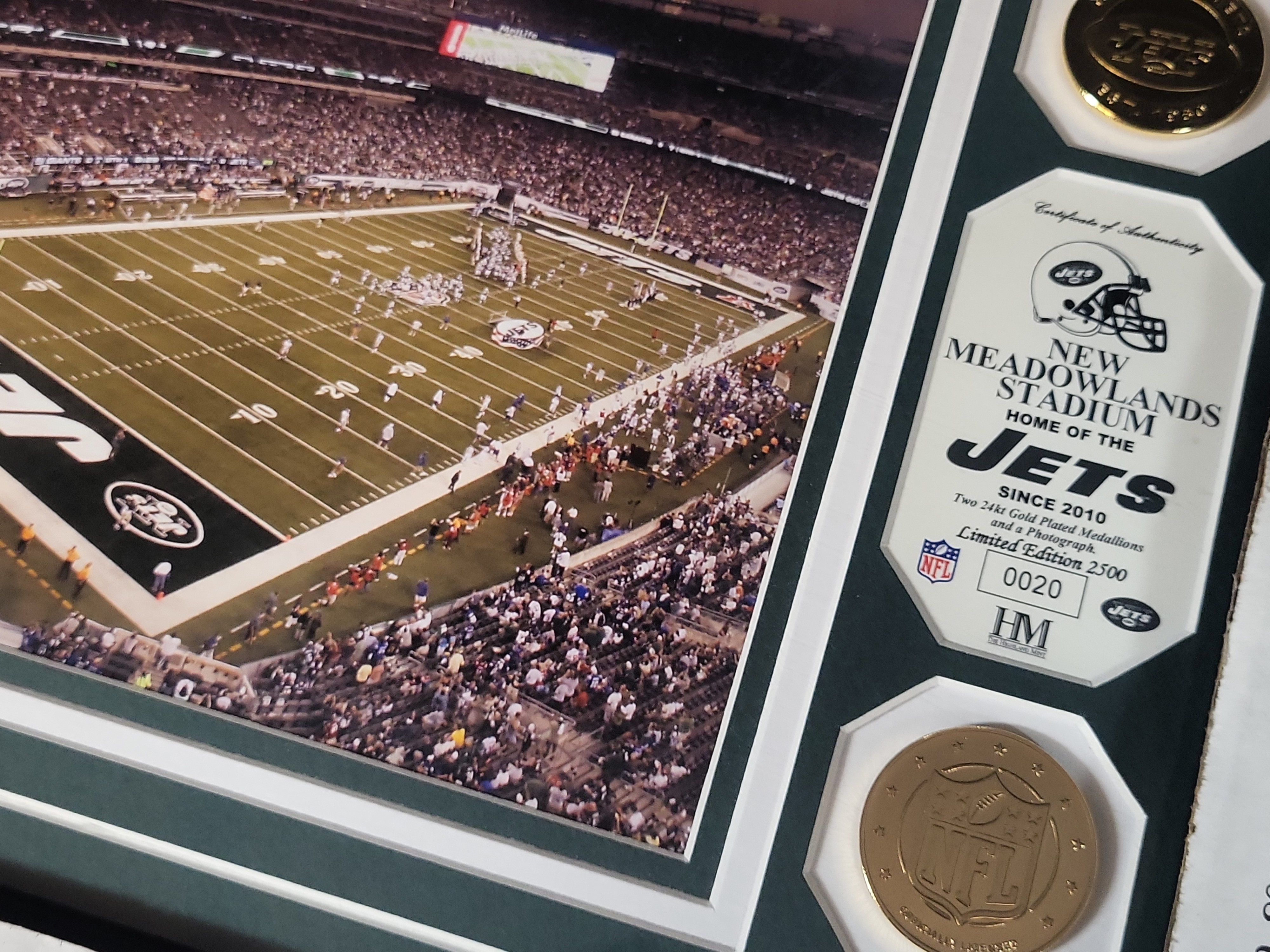 I03069 | The Highland Mint New York Jets New Meadowlands Stadium Limited Edition Framed Medallion and Photograph Set