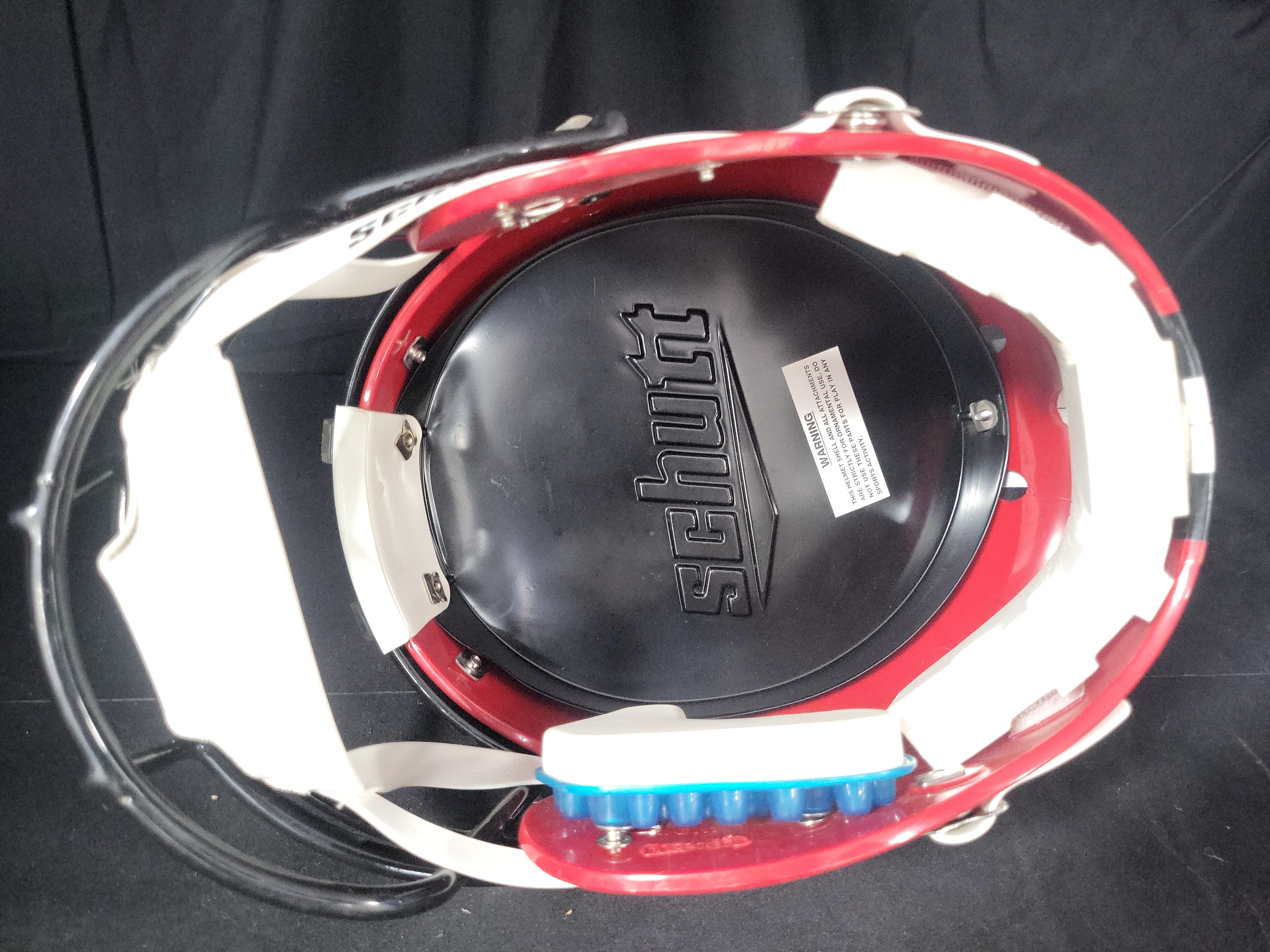 I03172 | University of Wisconsin Badgers Schutt Full Size Replica Football Helmet