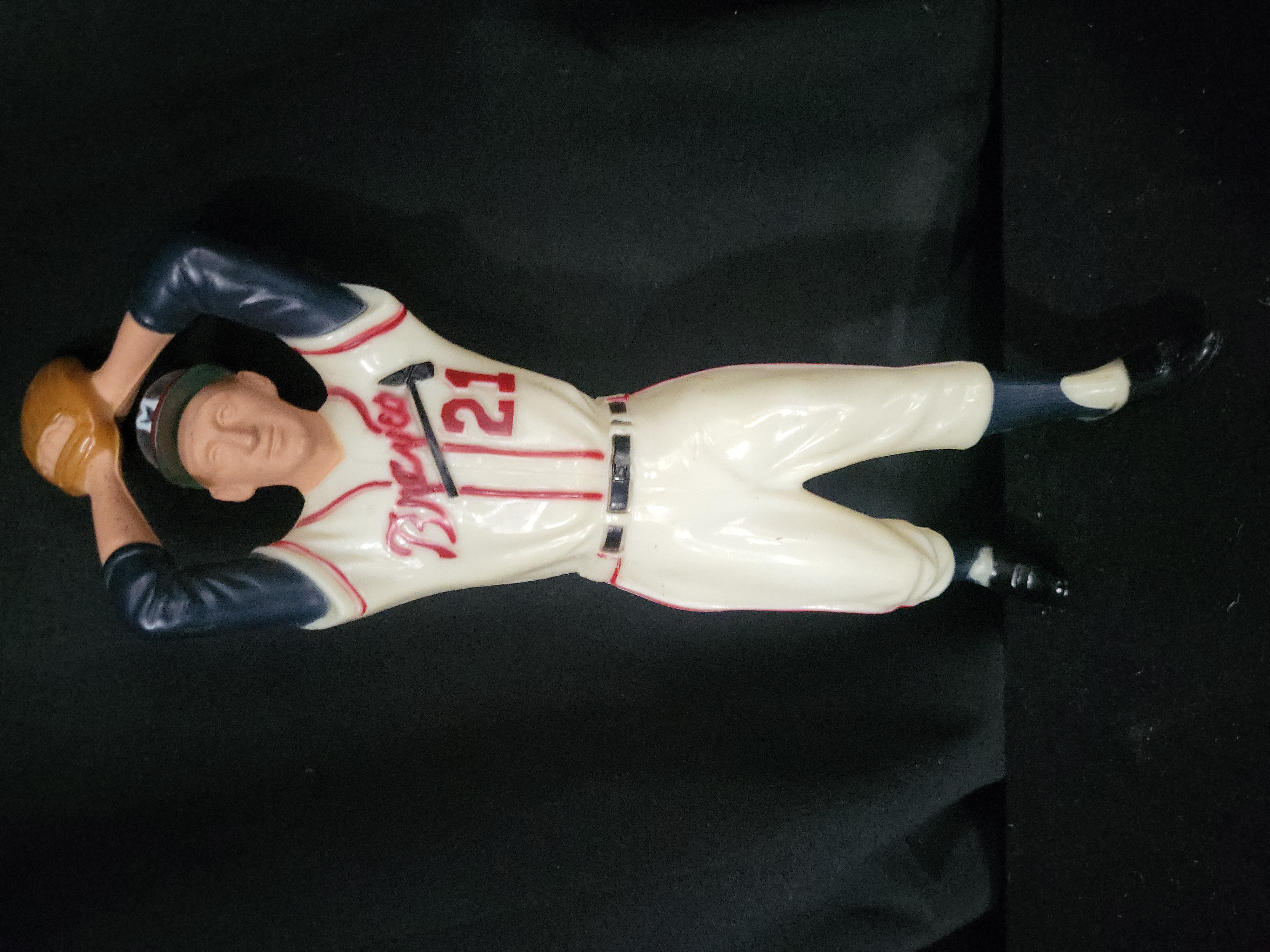 I03200 | Vintage Hartland Plastics Warren Spahn Milwaukee Braves Wall Plaque Figure