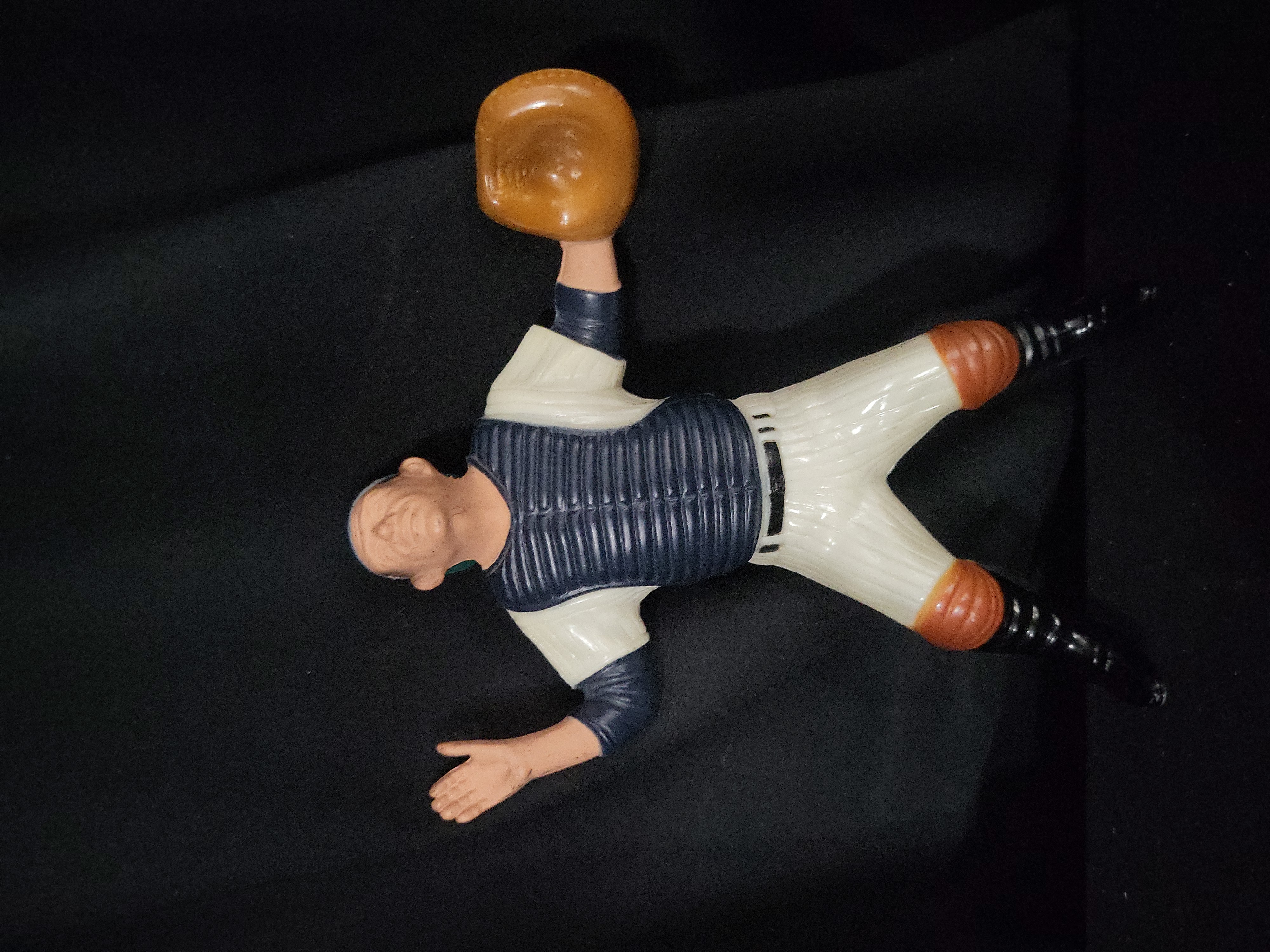 I03196 | Vintage Hartland Plastics Yogi Berra New York Yankees Baseball Figurine