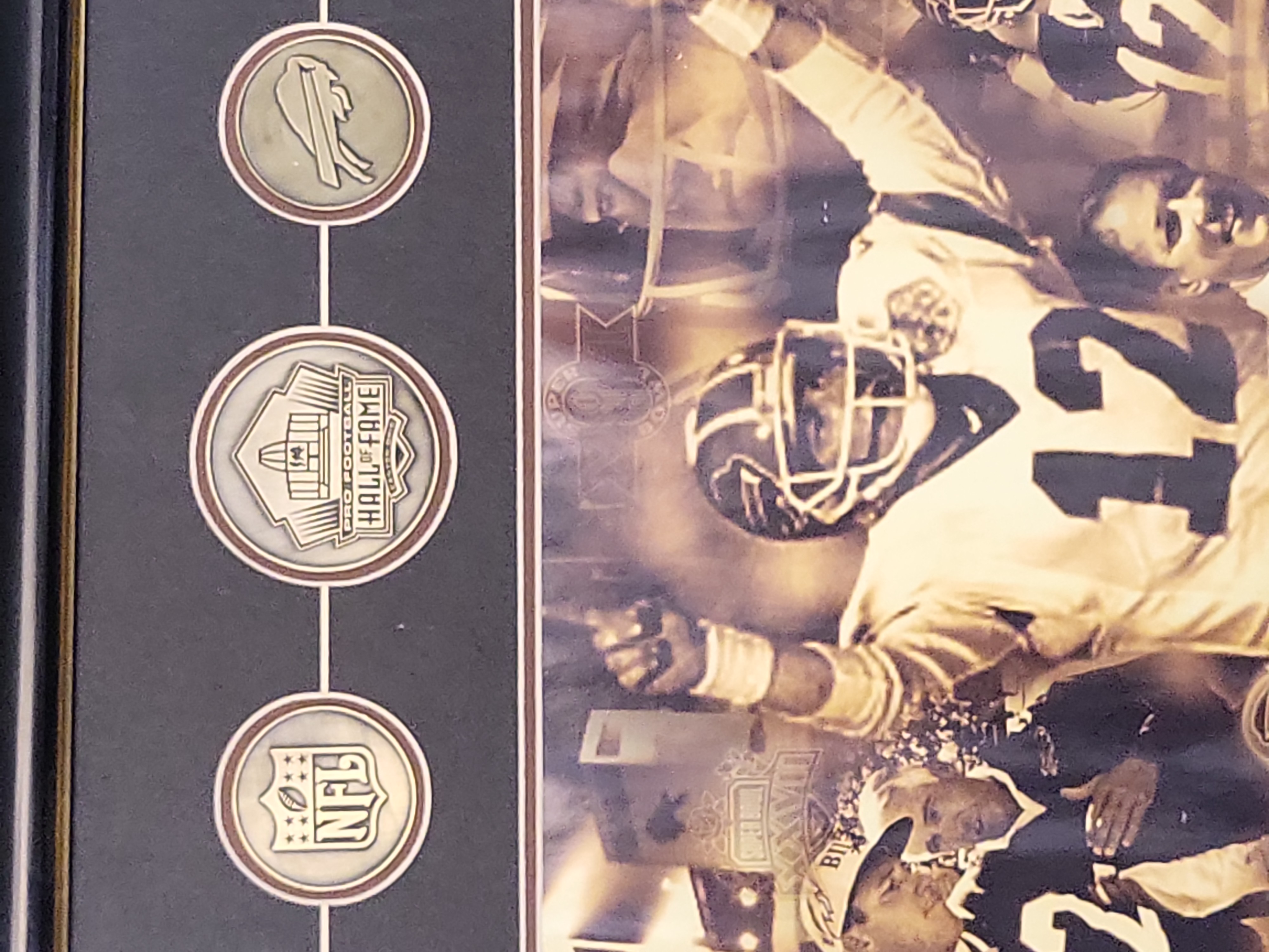 I03646 | Buffalo Bills Jim Kelly Framed Pro Football Hall of Fame Photo Collage with Medallions