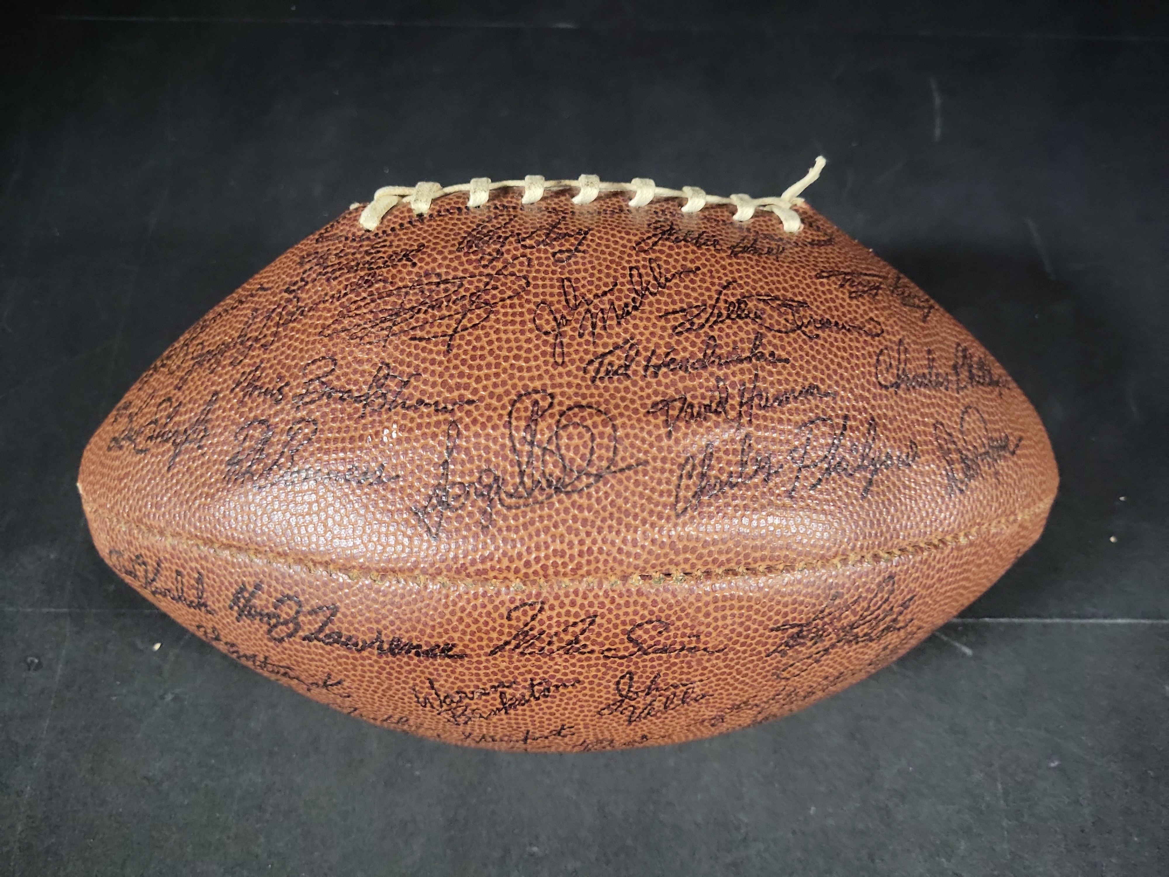 I03189 | Oakland Raiders Vintage Souvenir Football with Facsimile Signatures