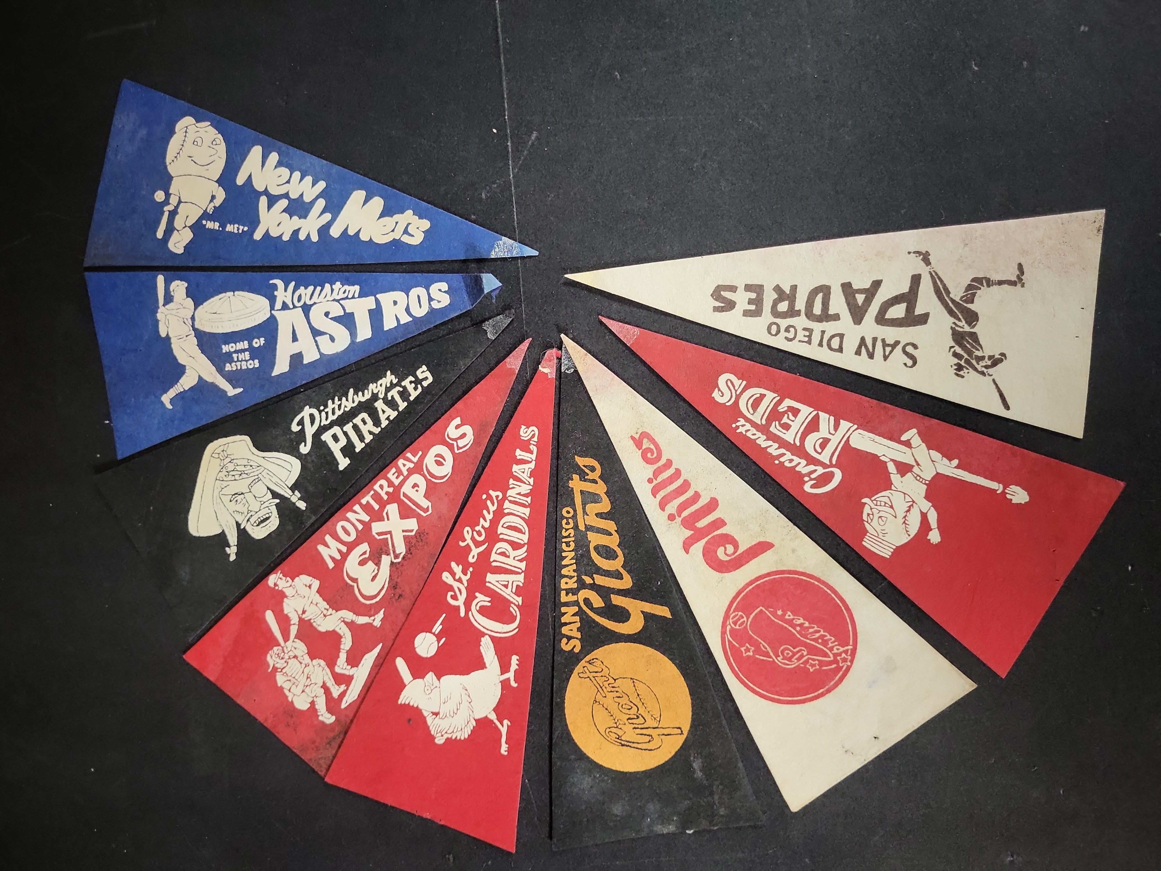 I03226 | Nine Vintage MLB National League Miniature Felt Souvenir Pennants