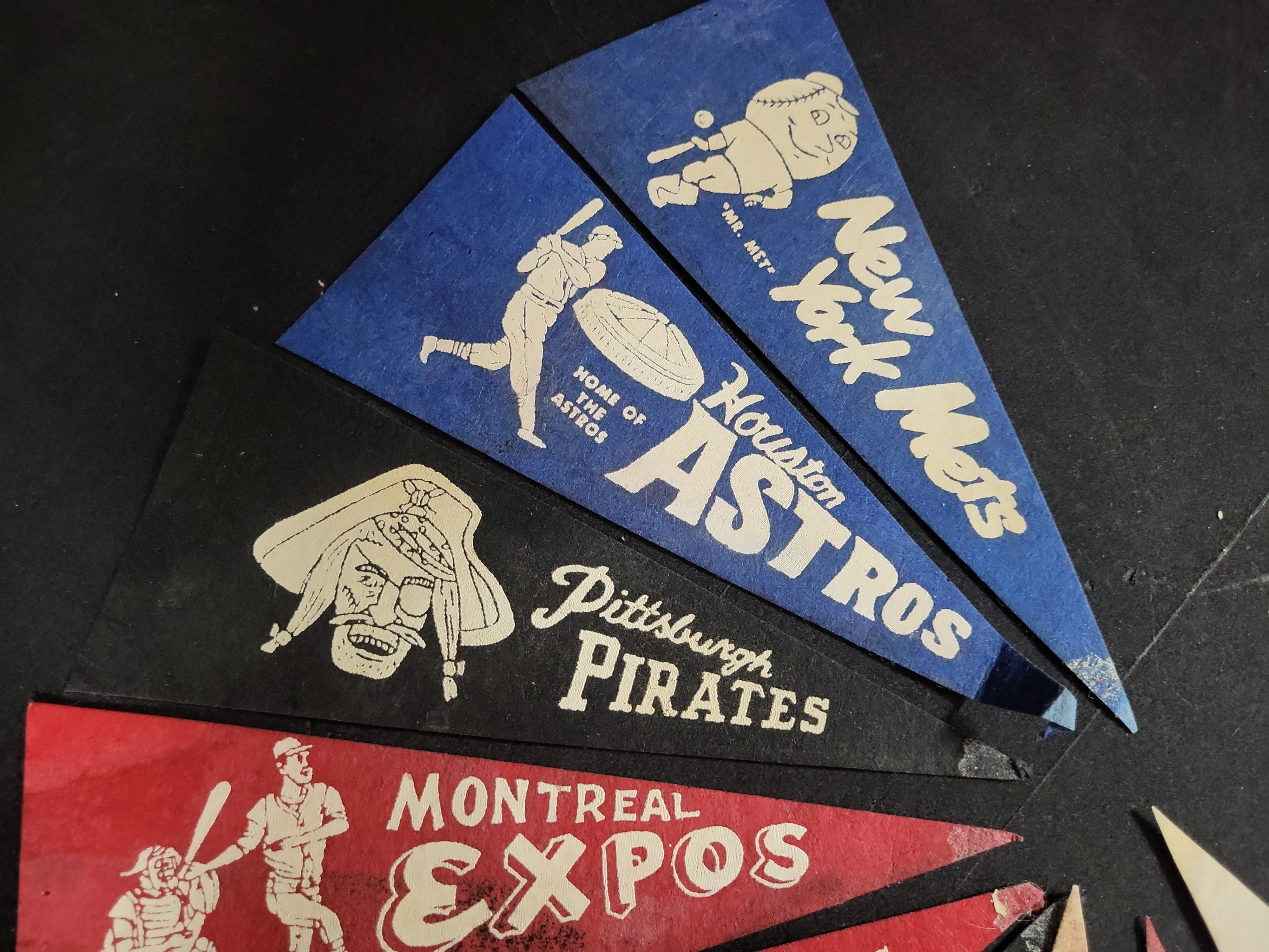 I03226 | Nine Vintage MLB National League Miniature Felt Souvenir Pennants