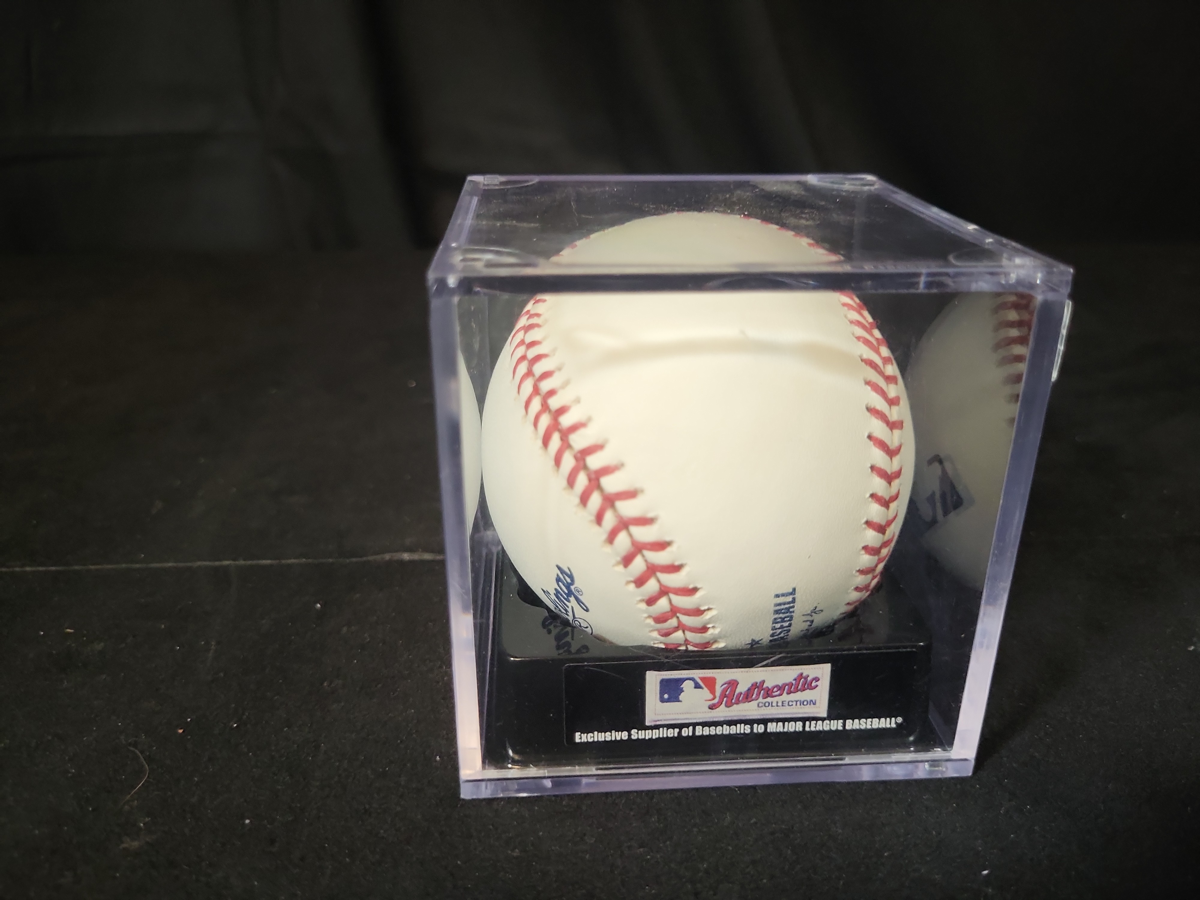 I03072 | Brian Serven Autographed Rawlings Official Major League Baseball