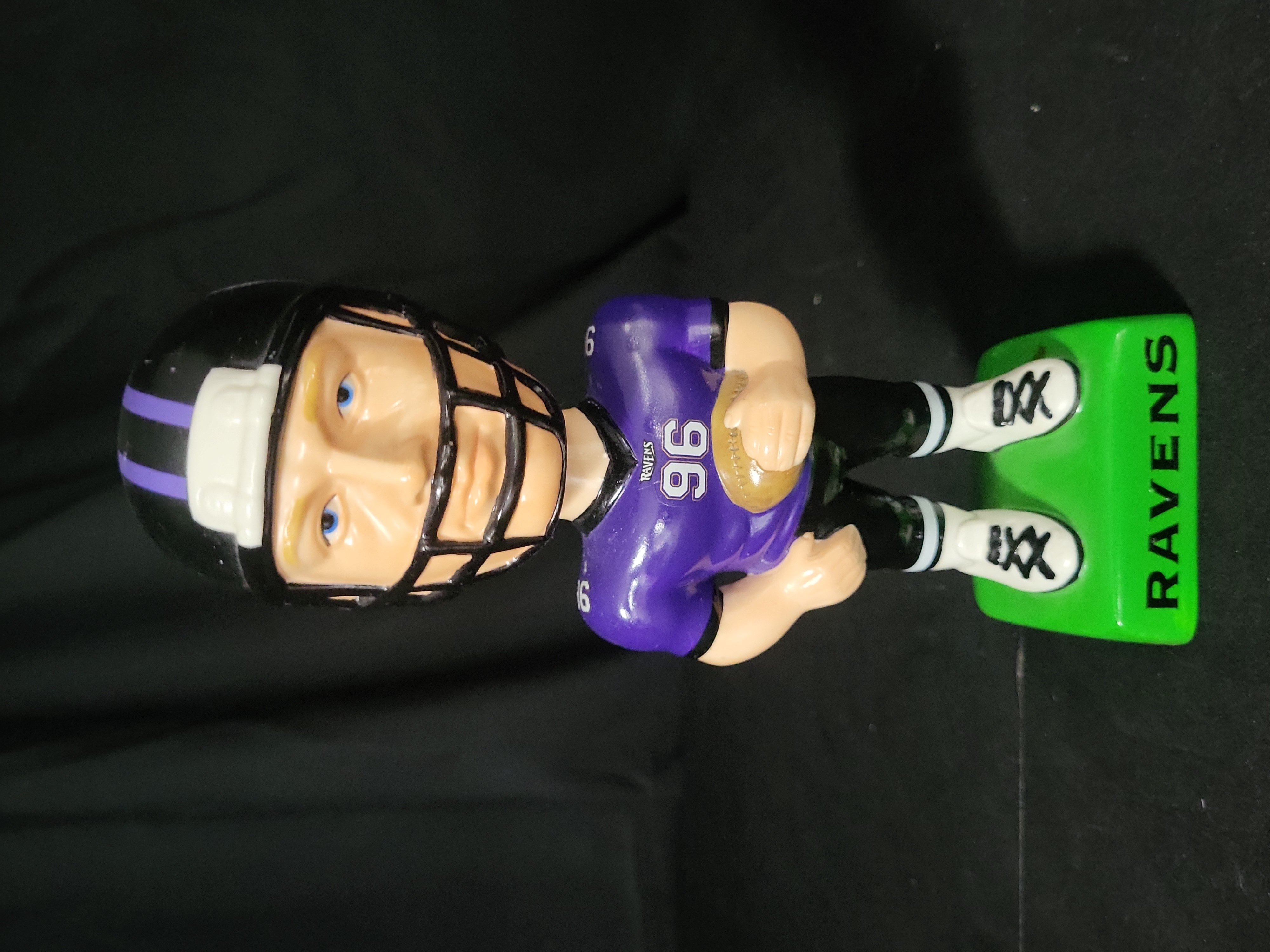 I03215 | Baltimore Ravens Ceramic Bobblehead by Sports Design Number 96