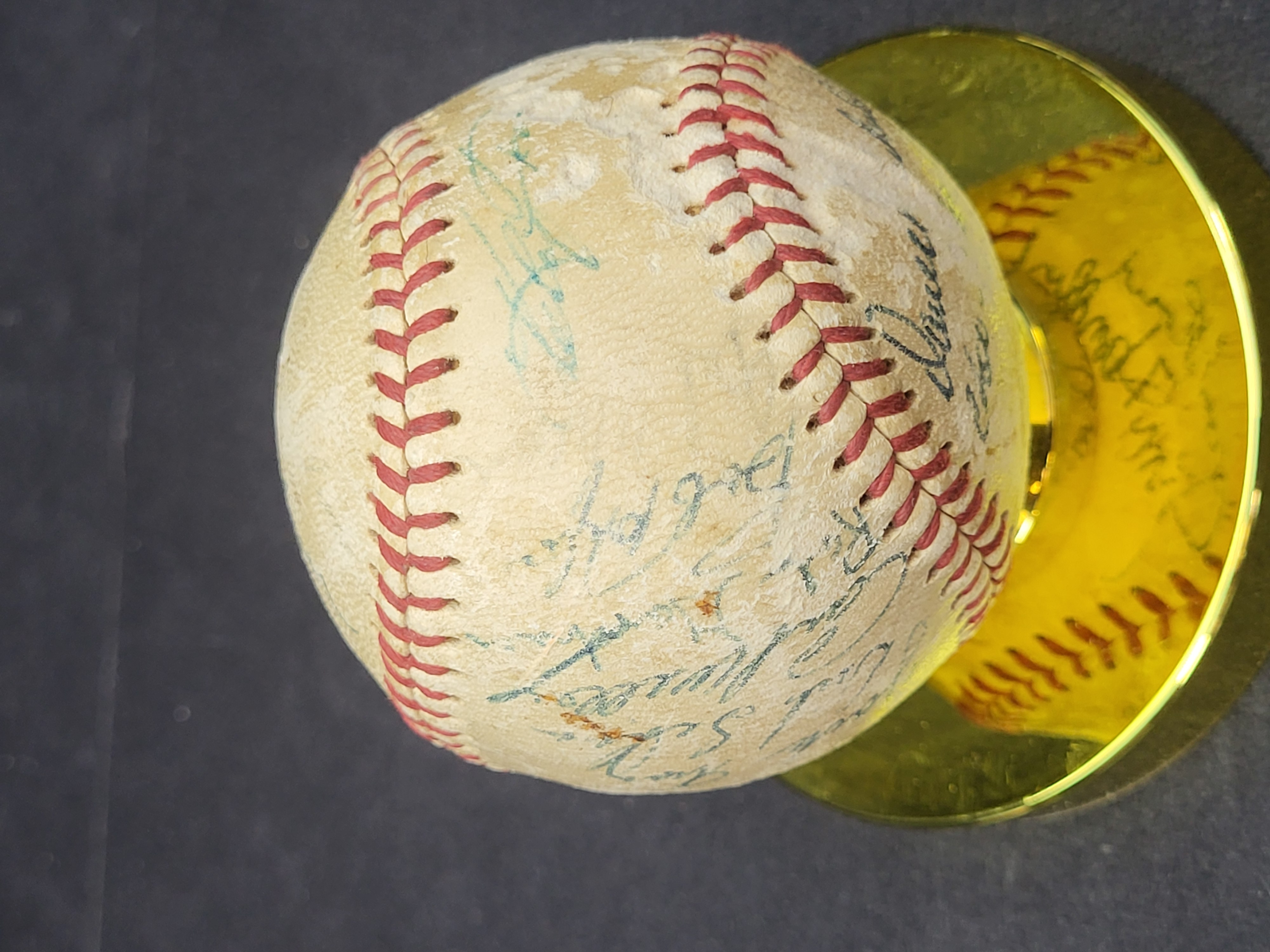 I03894 | Vintage 1950s National League Souvenir Baseball with Facsimile Signatures