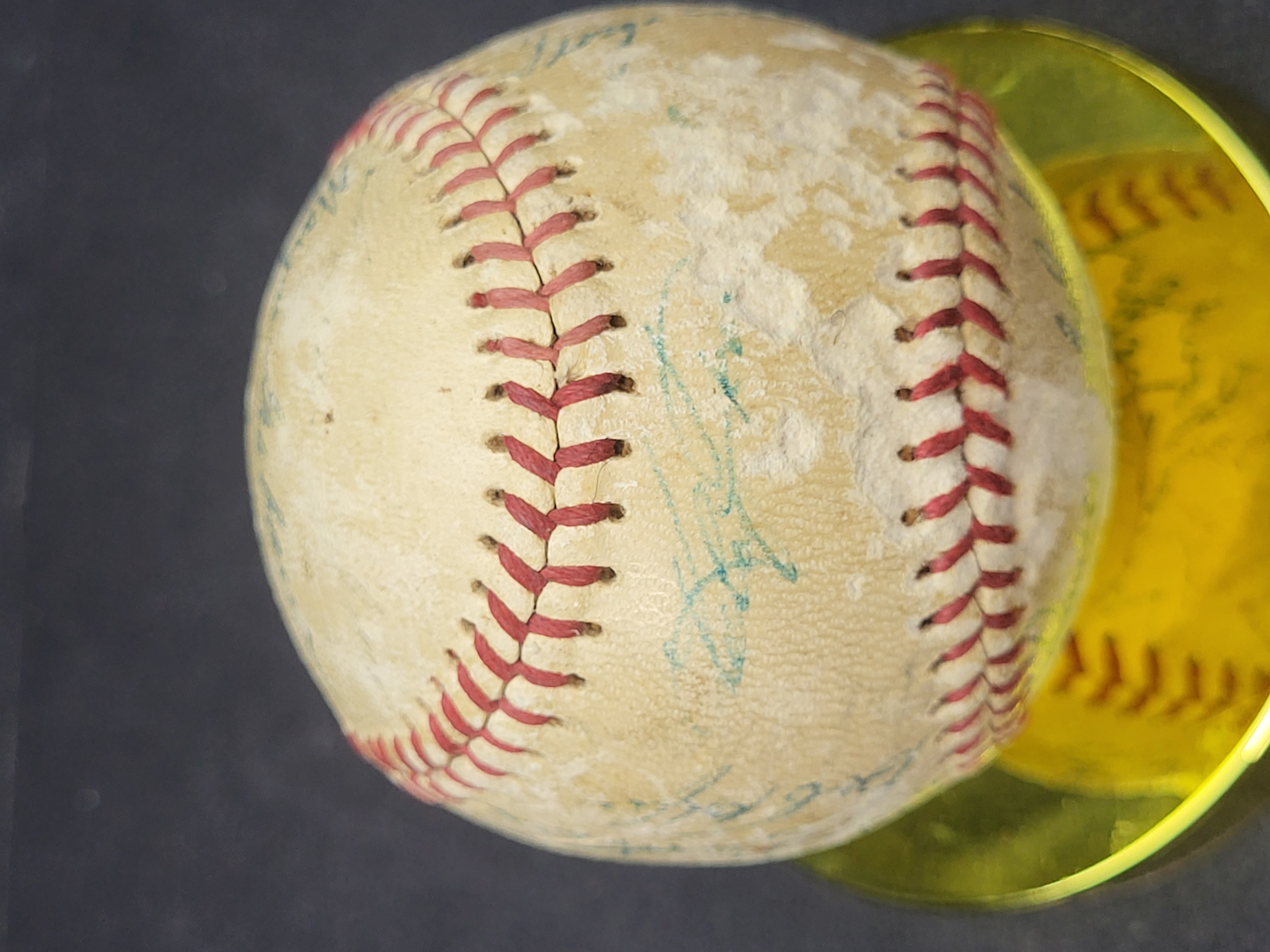 I03894 | Vintage 1950s National League Souvenir Baseball with Facsimile Signatures