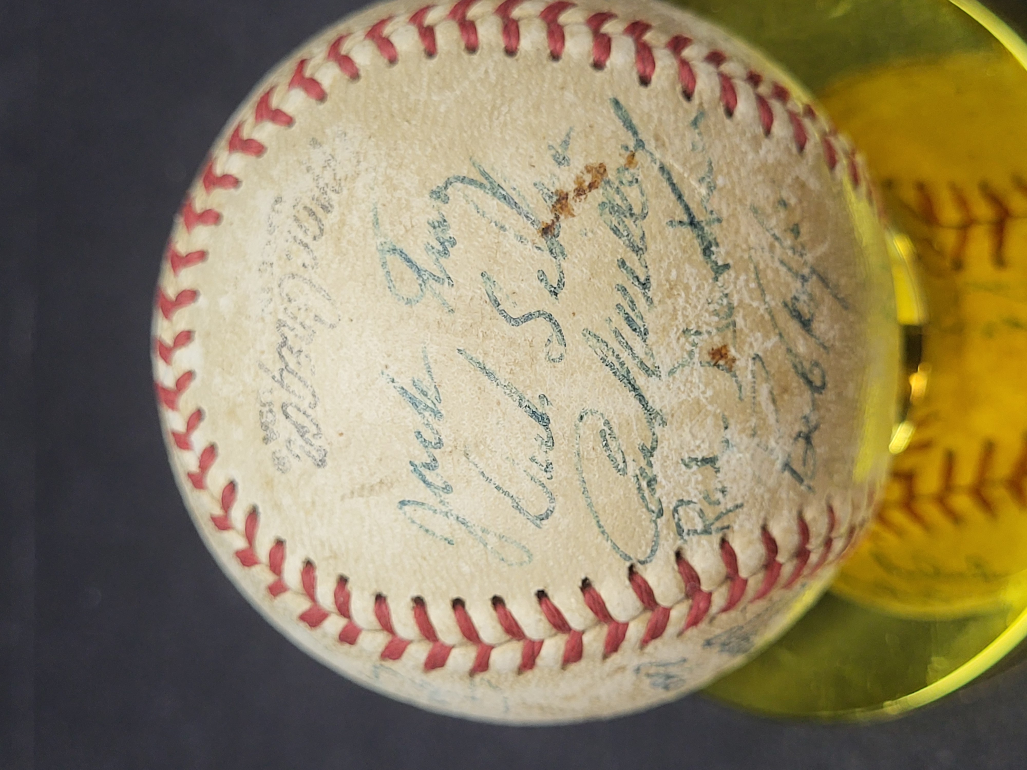 I03894 | Vintage 1950s National League Souvenir Baseball with Facsimile Signatures
