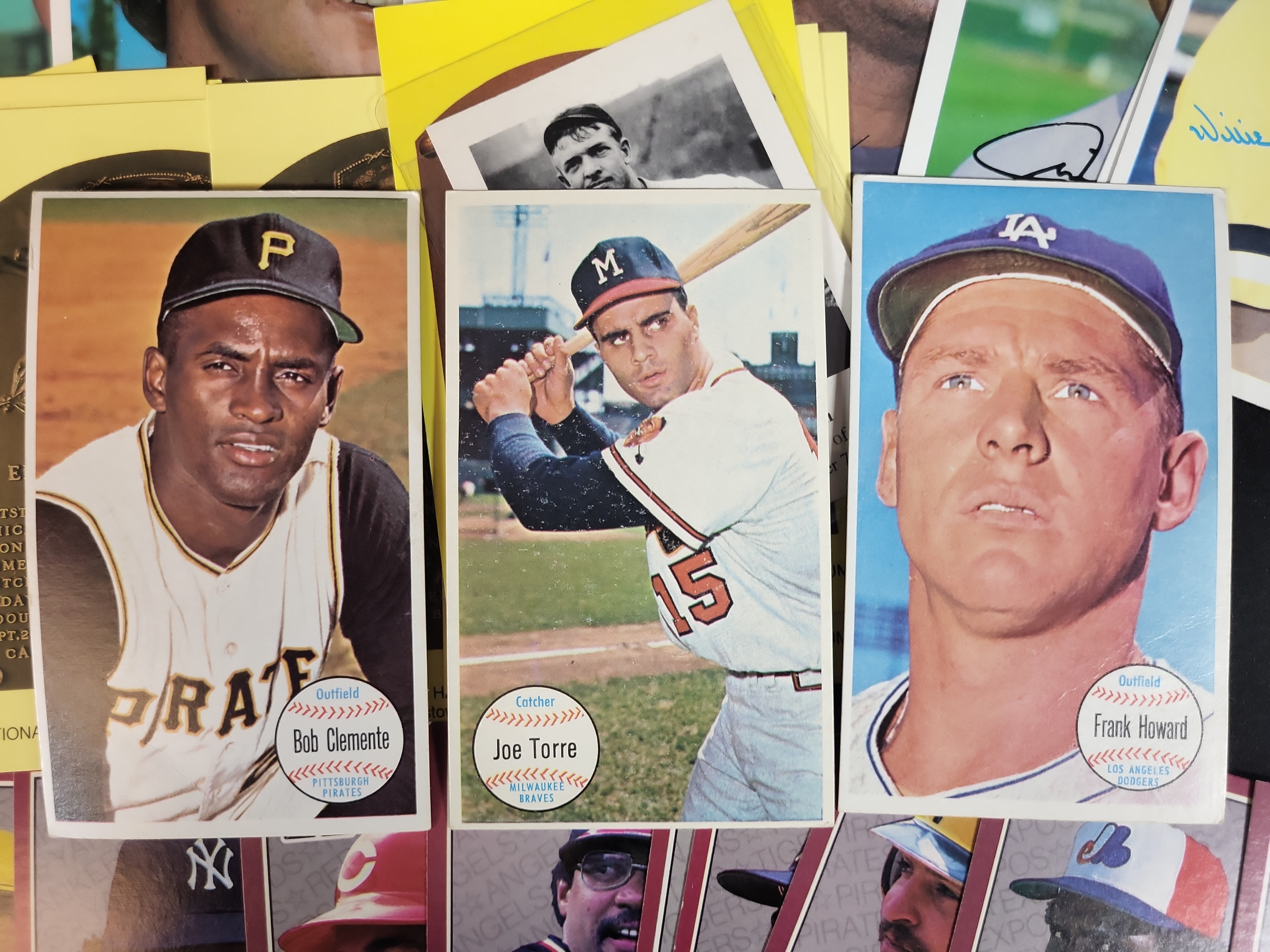 I03079 | An Assortment of Vintage Baseball Cards, Sticker Albums, and Memorabilia