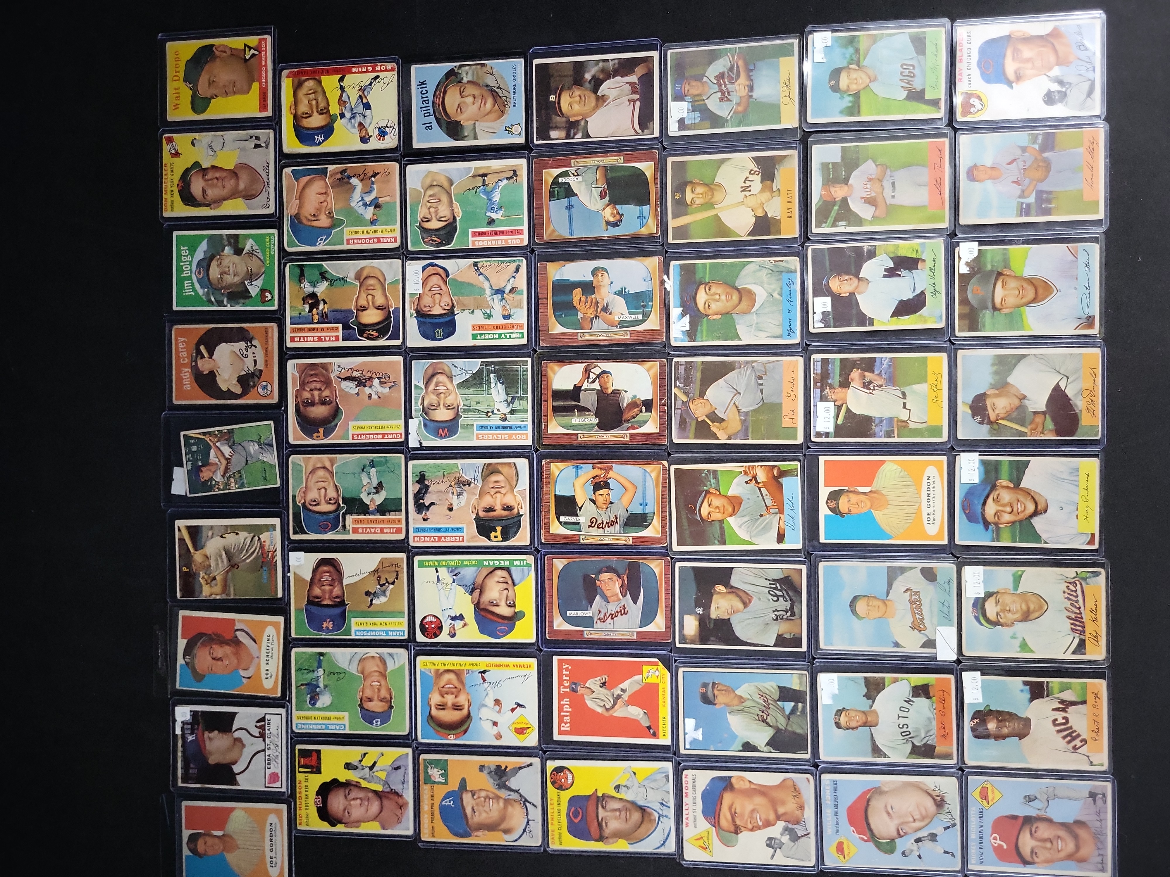 I03835 | A Collection of Vintage 1950s Topps and Bowman Baseball Cards