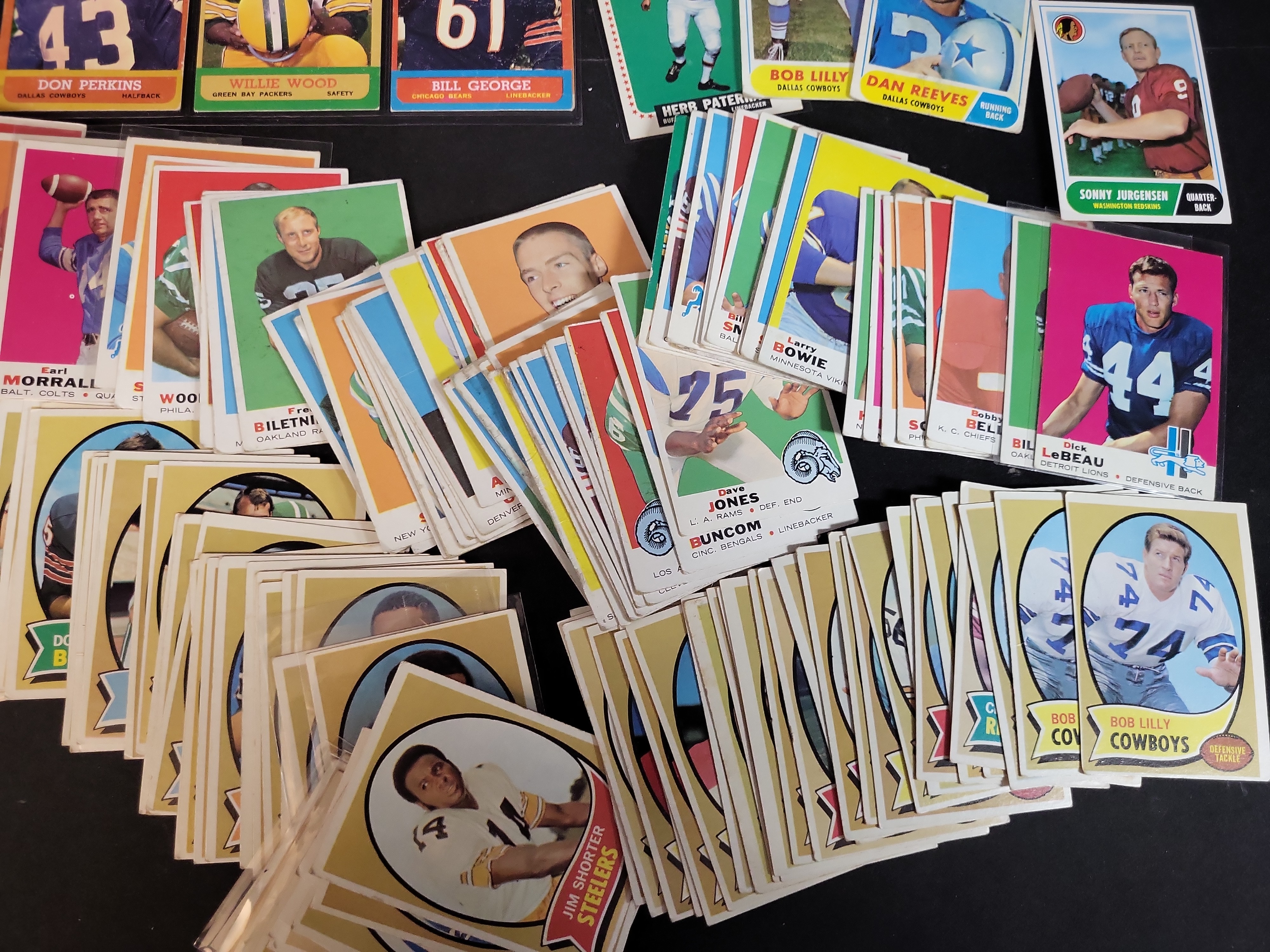 I03869 | A Collection of Vintage Topps Football Trading Cards Including 1964 Bob Lilly Rookie Card