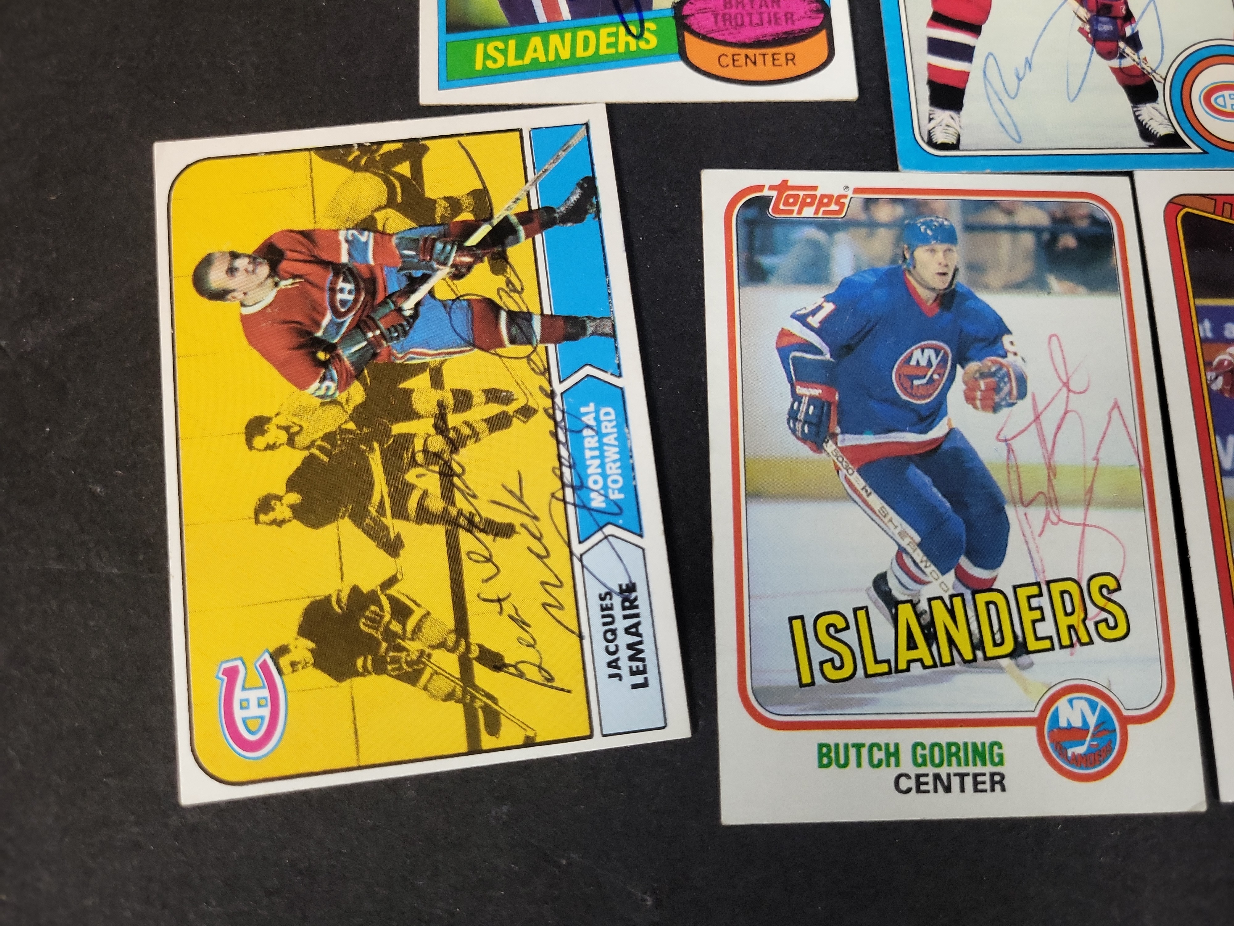 I03084 | A Group of Eight Vintage Autographed Topps Hockey Cards and One 1993 Classic Hockey Draft Picks Boxed Set
