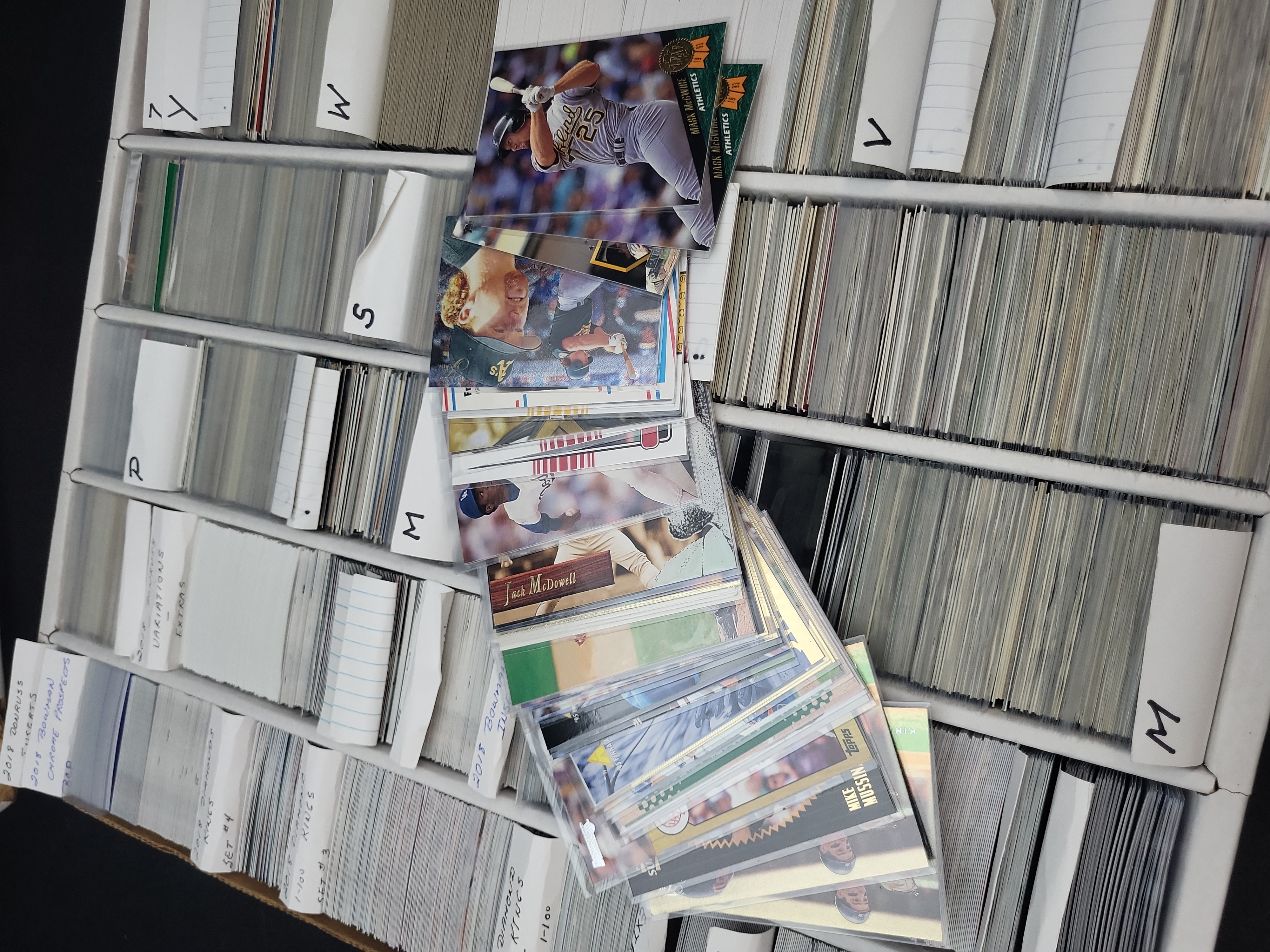 I03318 | A Large Organized Collection of Modern and Semi-Vintage Baseball Trading Cards