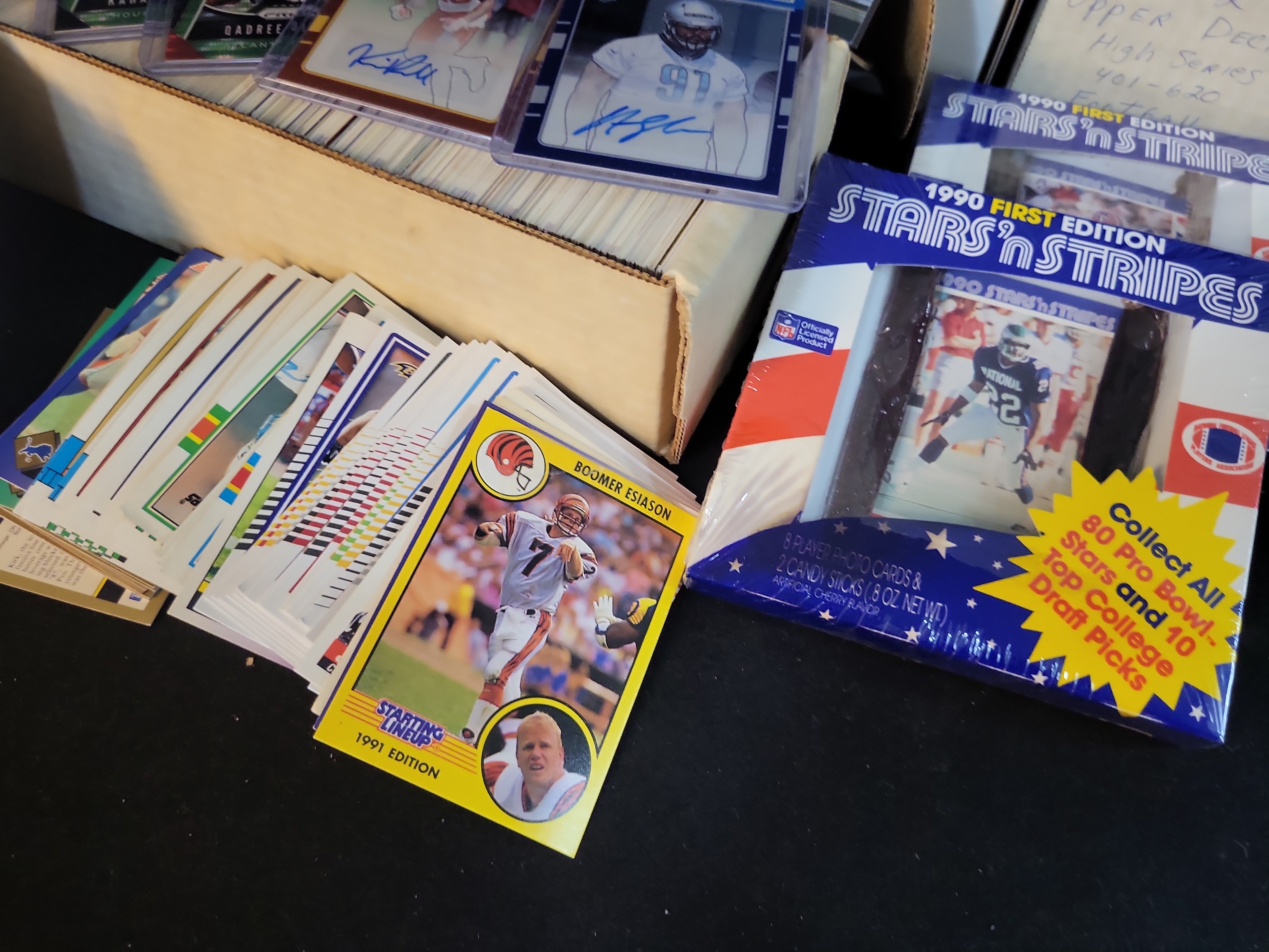 I01079 | 1989-2024 Football Trading Card Collection, Panini Autographs, Relics, Sealed Sets