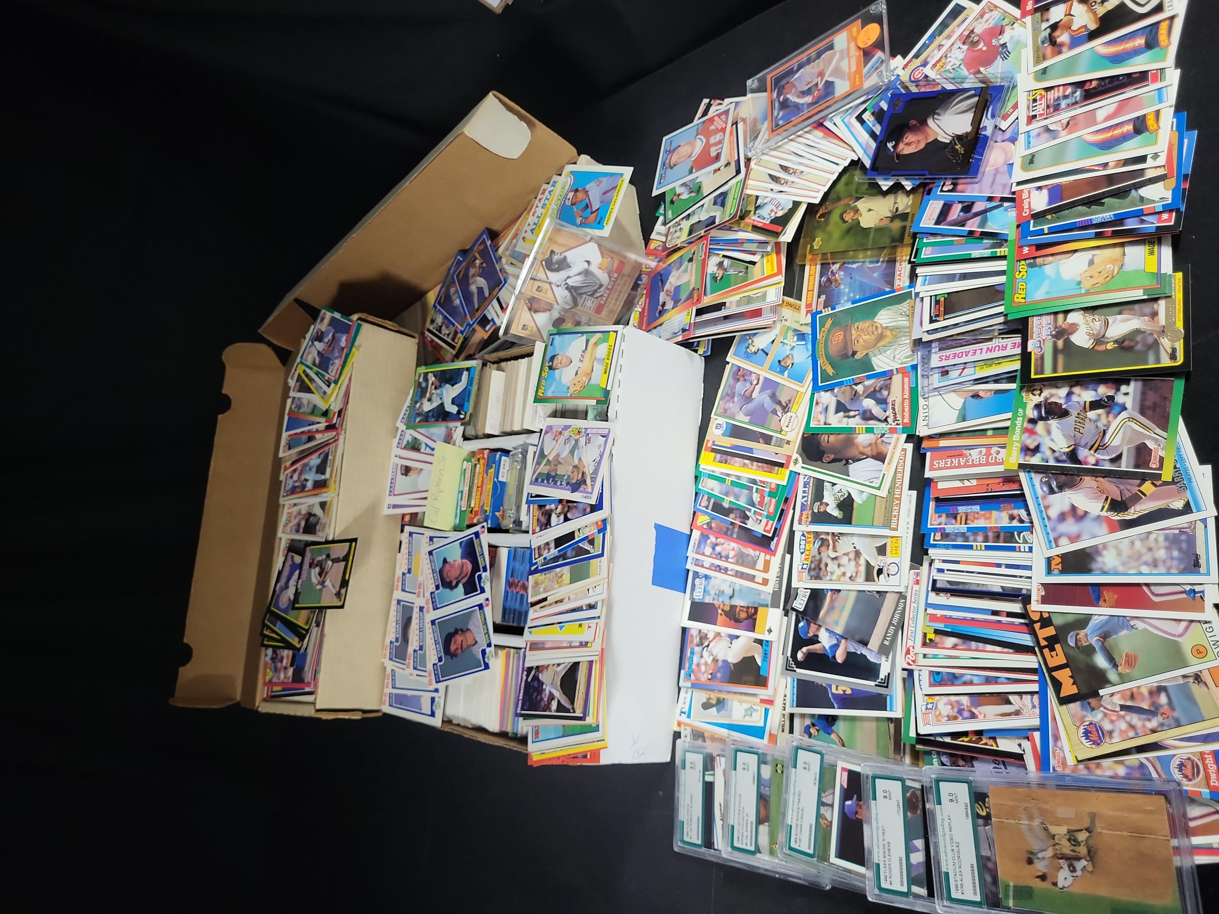 I03825 | A Collection of Late 20th-Century Baseball Trading Cards Including 1993 Upper Deck Derek Jeter Rookie Card