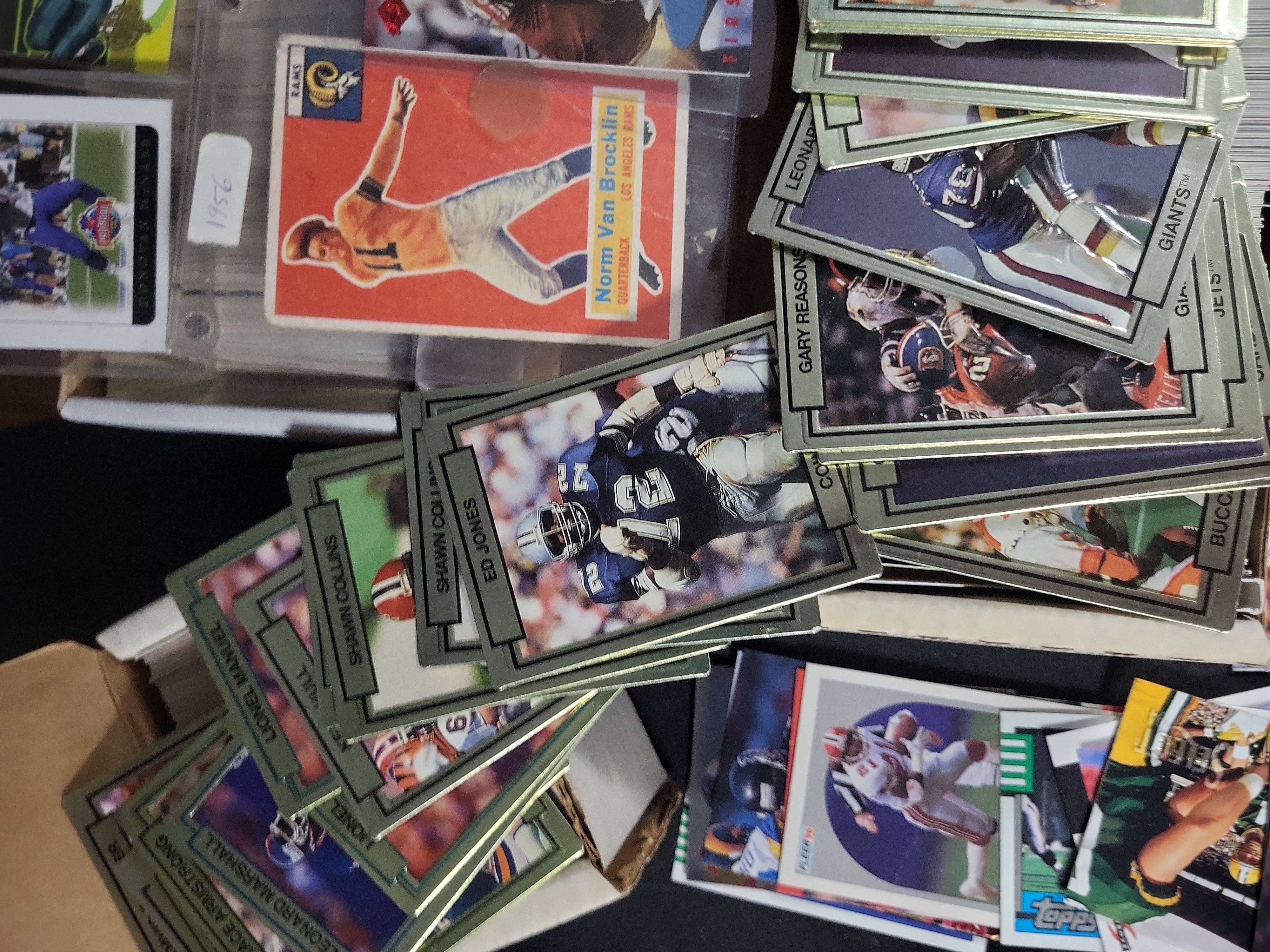 I03826 | A Collection of American Football Trading Cards Including Vintage and Modern Issues