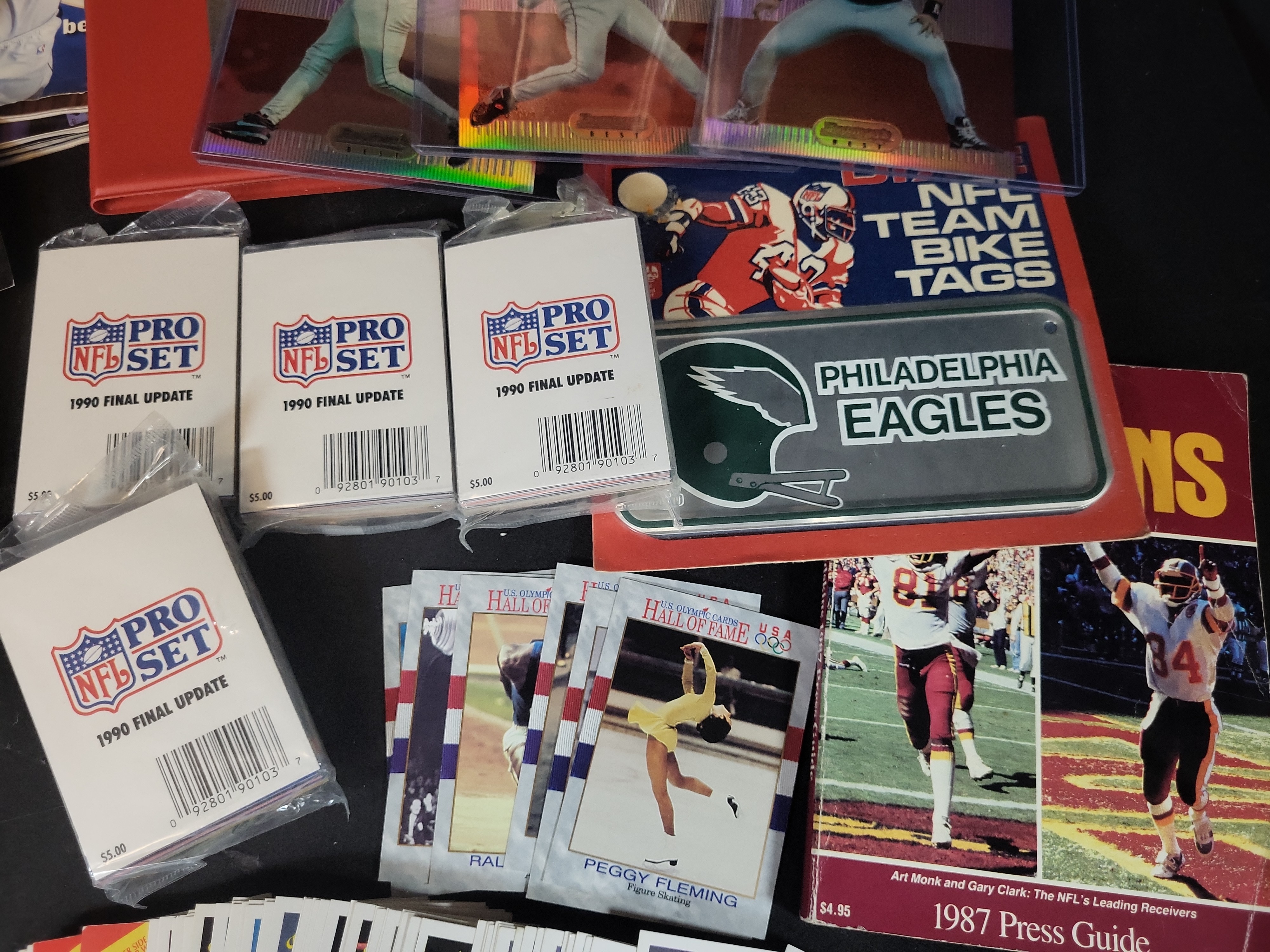 I03832 | A Collection of Vintage Sports and Pop Culture Trading Cards, Magazines, and Memorabilia