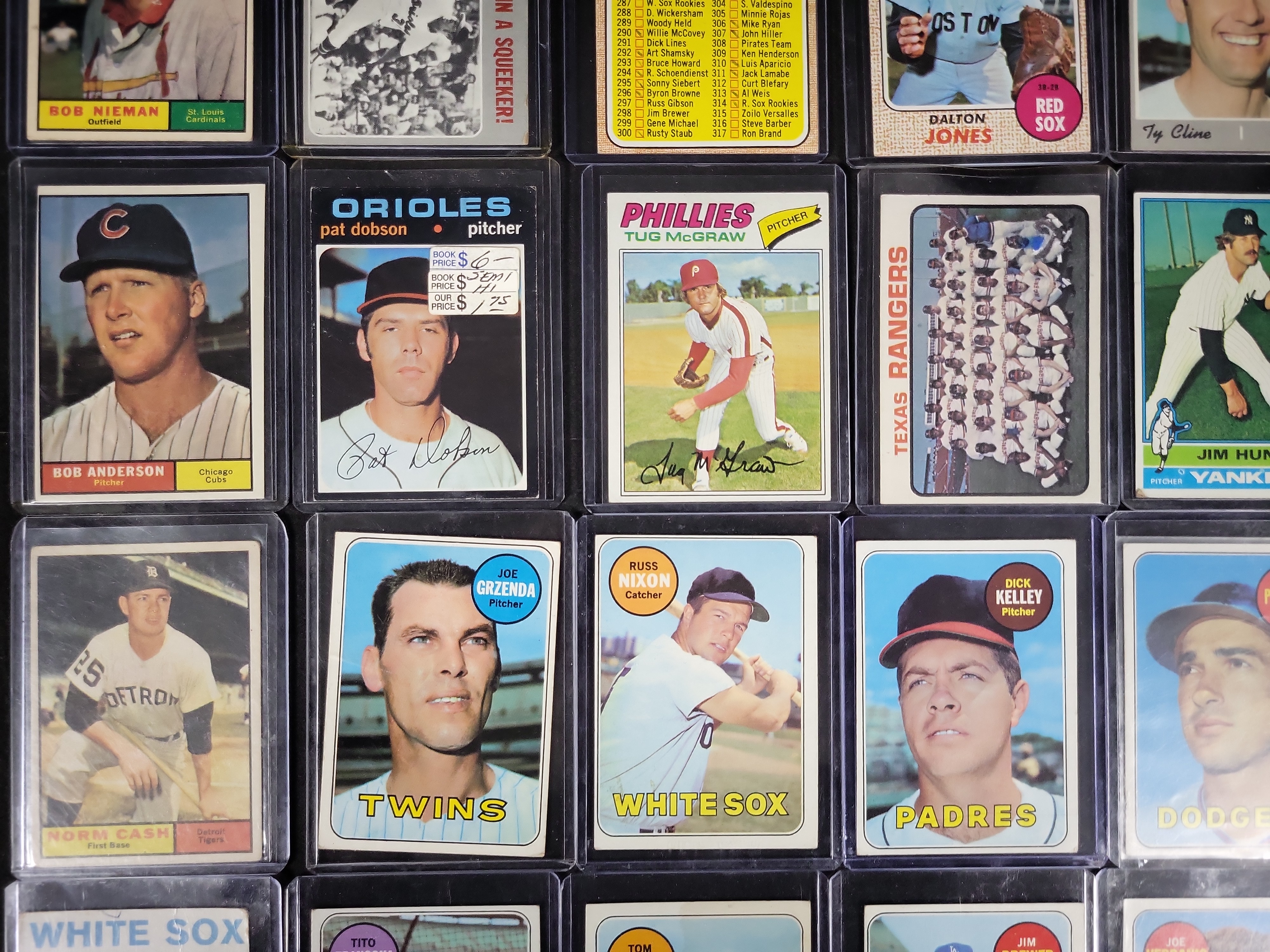 I03838 | A Collection of Vintage Topps Baseball Cards Featuring 1973 Carlton Fisk and 1972 Bert Blyleven