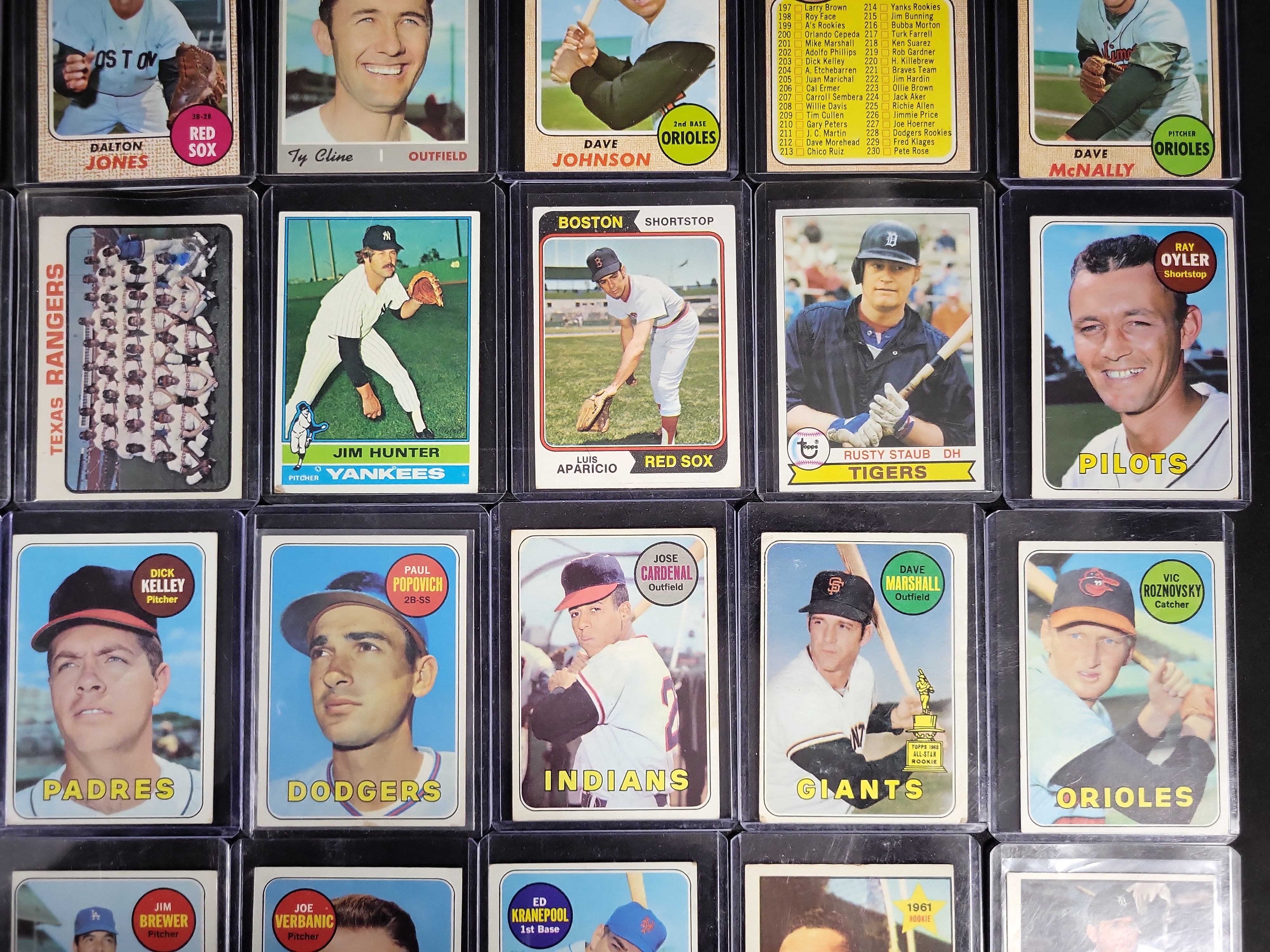 I03838 | A Collection of Vintage Topps Baseball Cards Featuring 1973 Carlton Fisk and 1972 Bert Blyleven