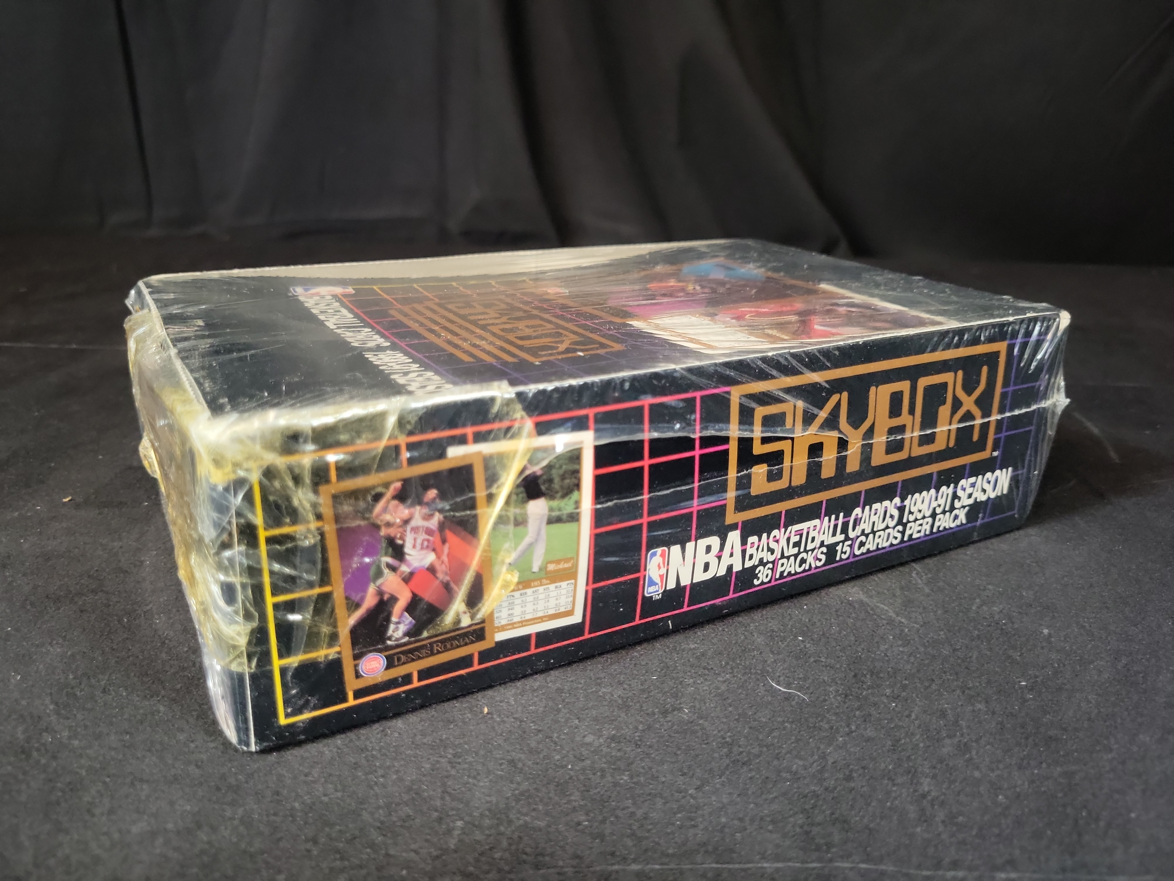 I03243 | 1990-91 SkyBox NBA Basketball Cards Factory-Sealed Wax Box
