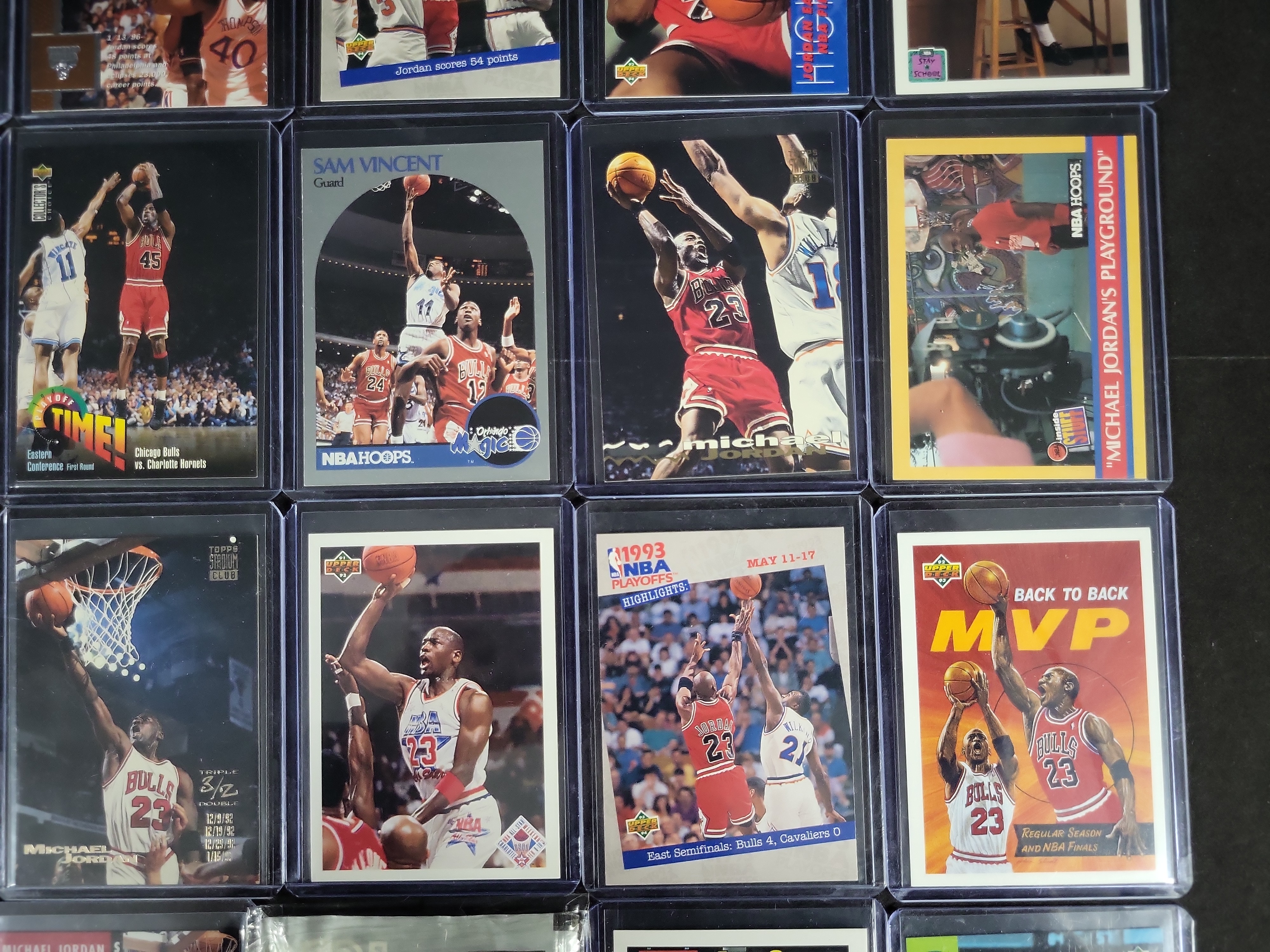I03816 | A Collection of Vintage Michael Jordan Chicago Bulls Basketball Trading Cards