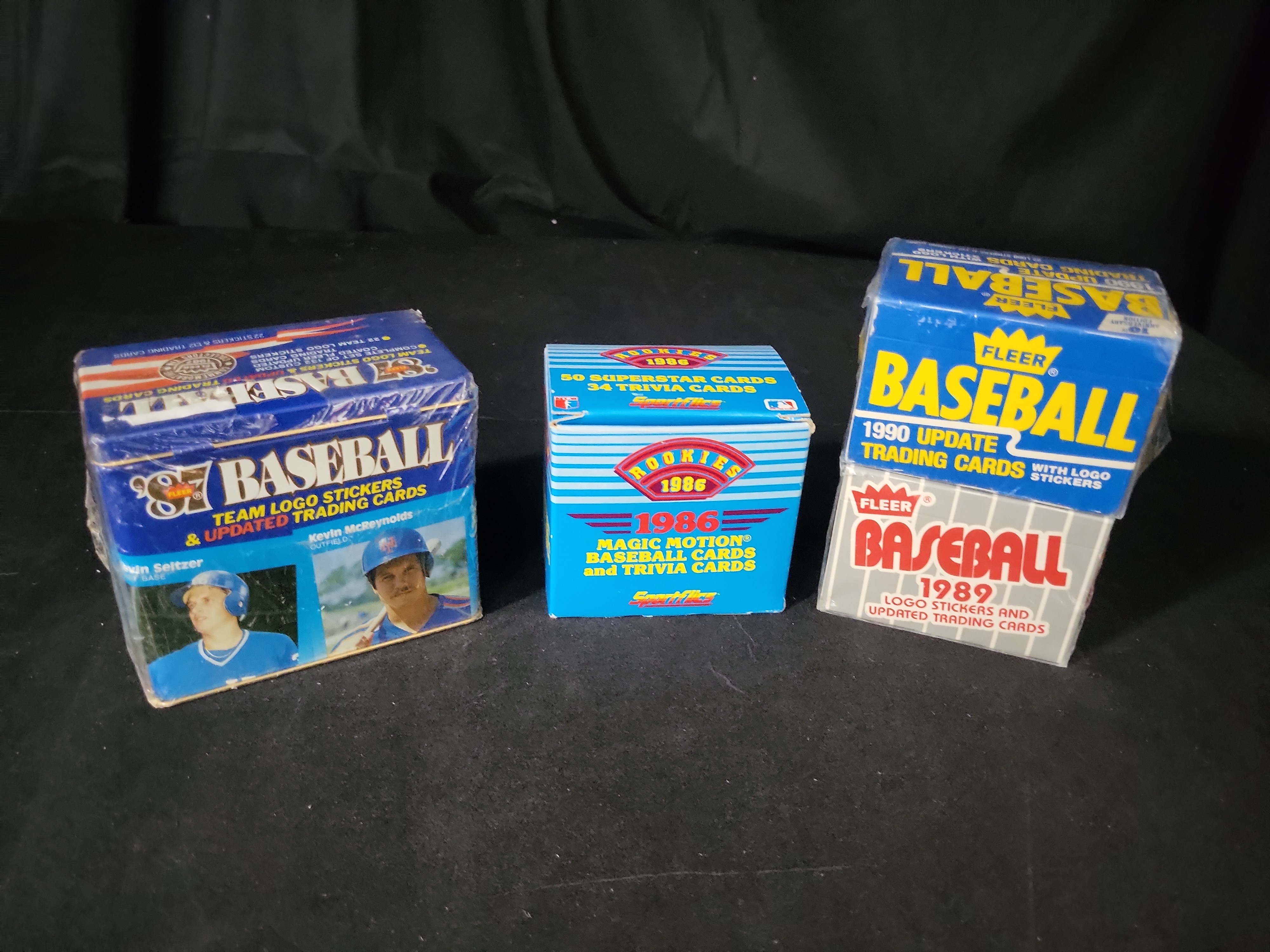 I02039 | A Group of Vintage Fleer and Sportflics Baseball Card Update and Rookie Sets