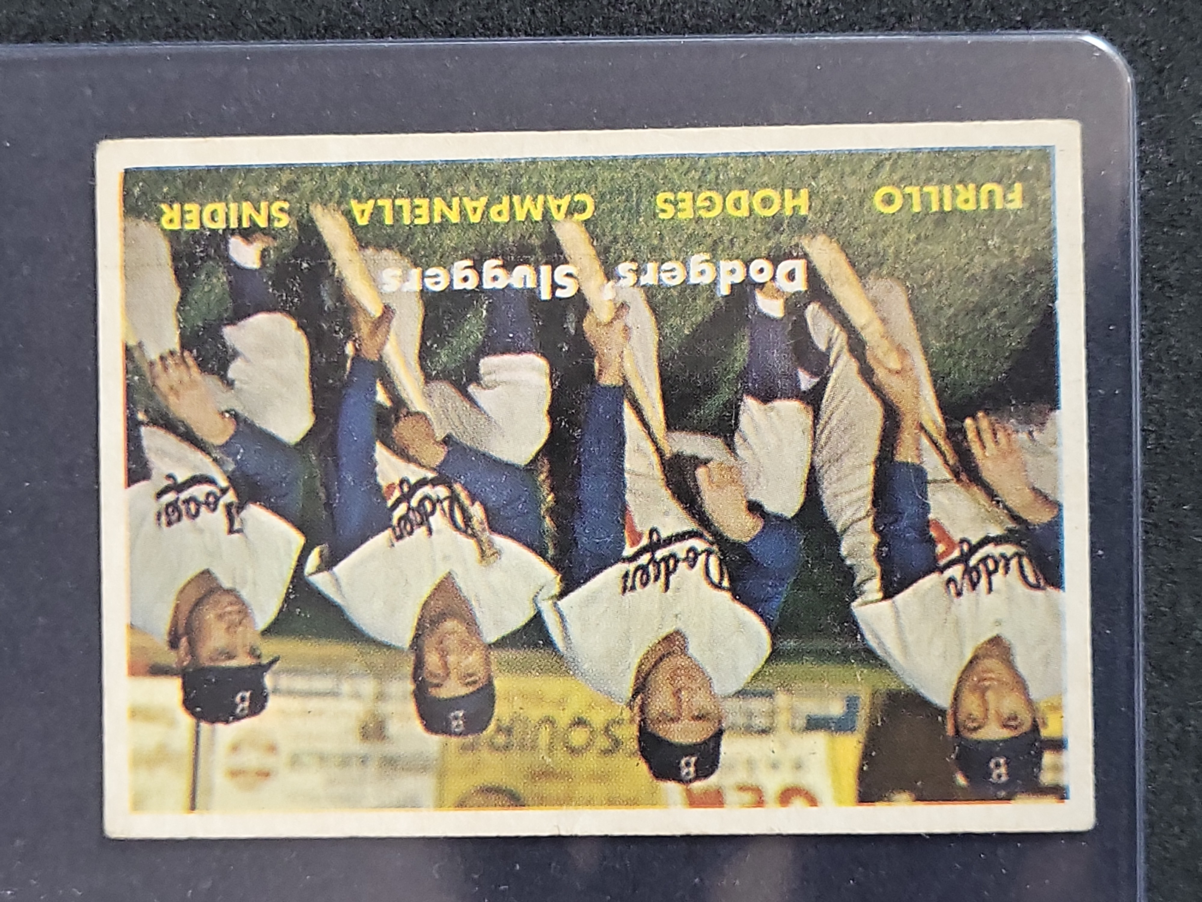 I03876 | 1957 Topps Dodgers' Sluggers Baseball Card #400
