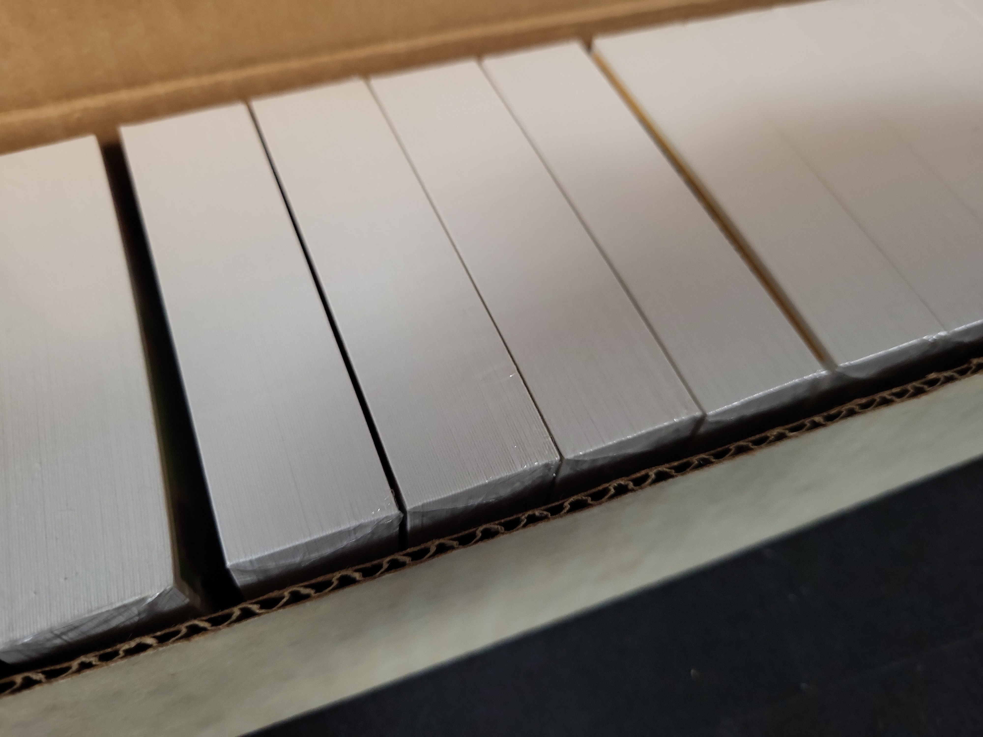 I03240 | 1983 Donruss Baseball Complete Set of 660 Cards in Original Storage Box