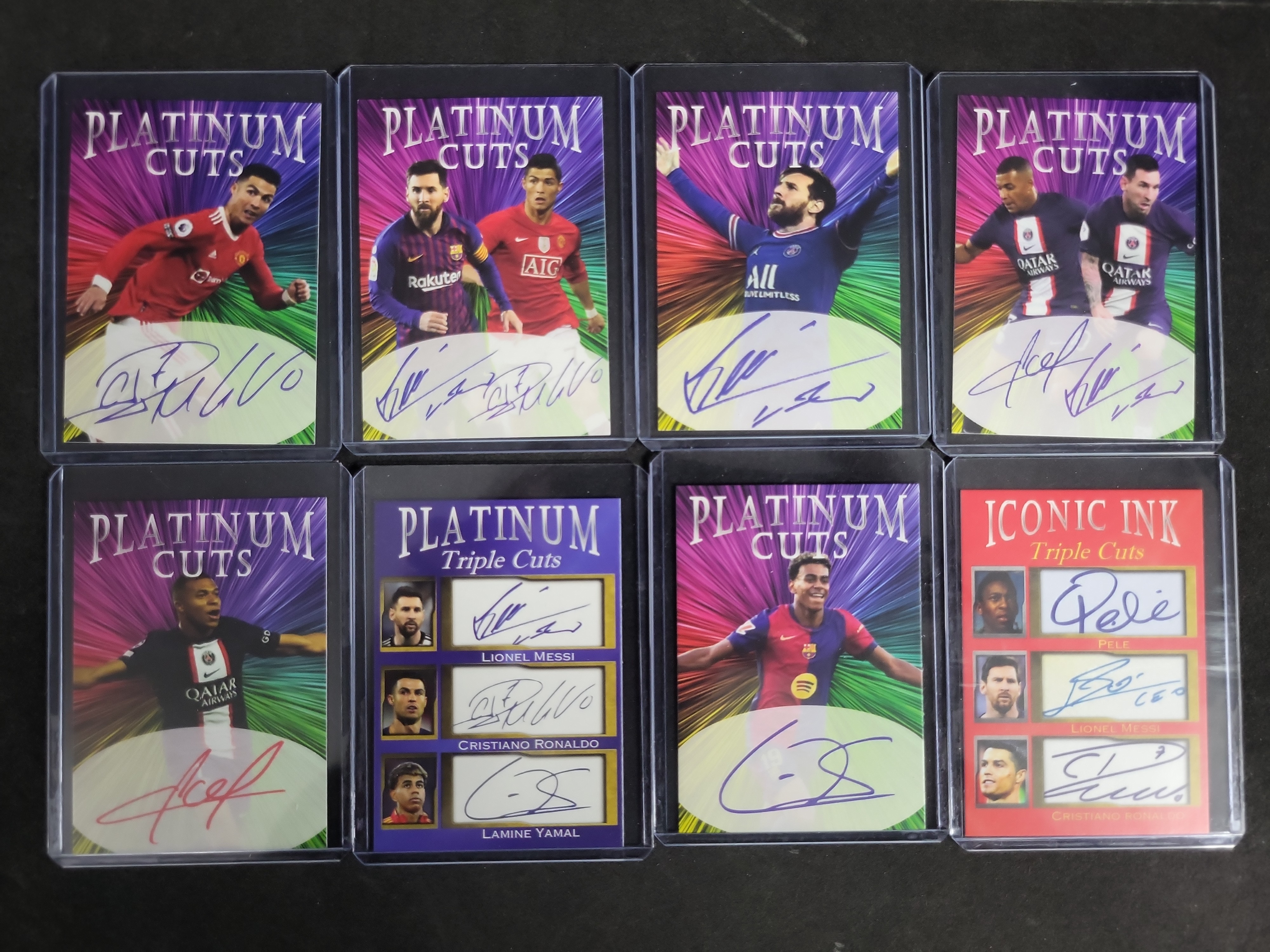 I03290 | Lot of 8 Unlicensed Soccer Trading Cards with Facsimile Autographs