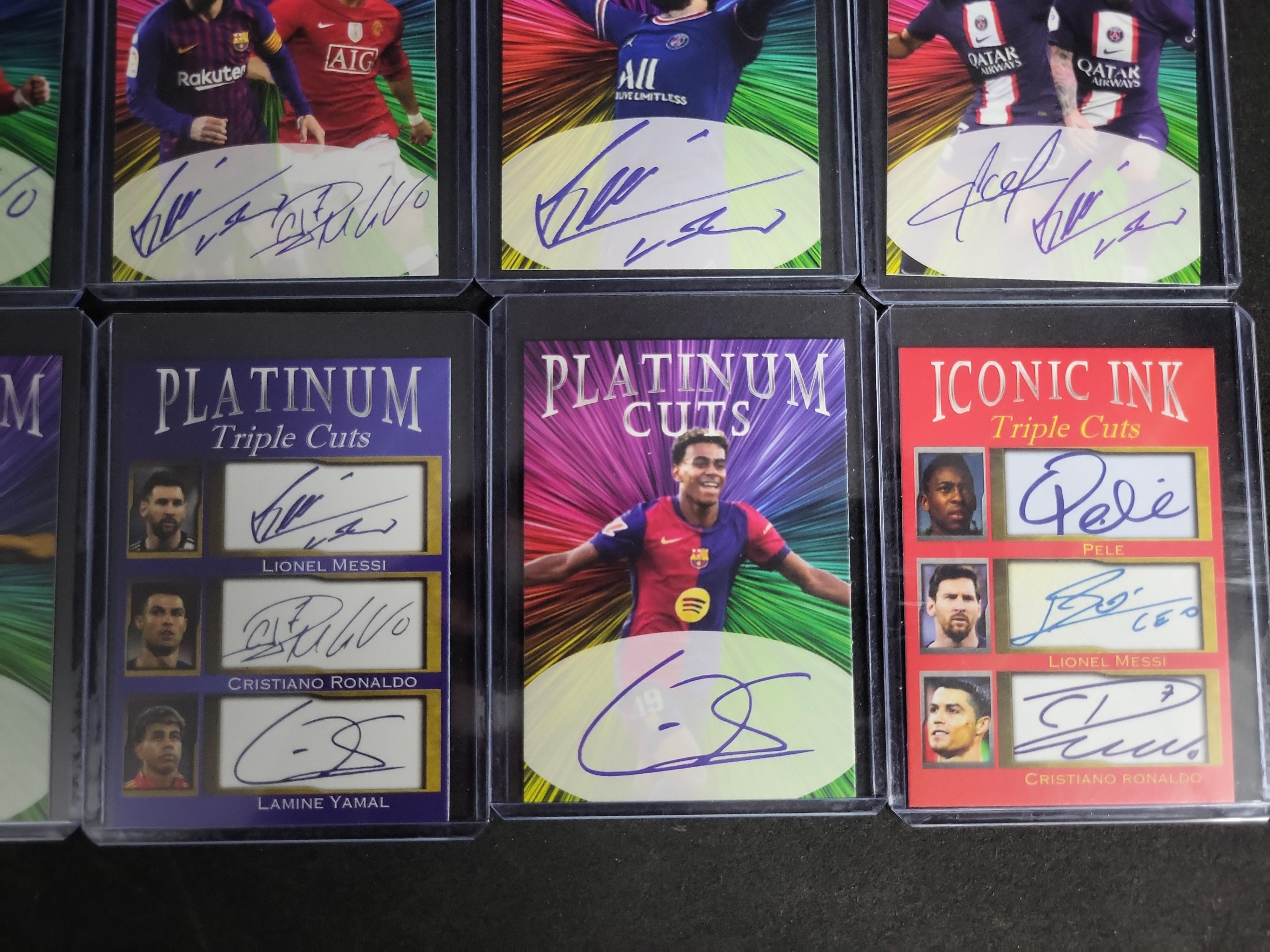 I03290 | Lot of 8 Unlicensed Soccer Trading Cards with Facsimile Autographs