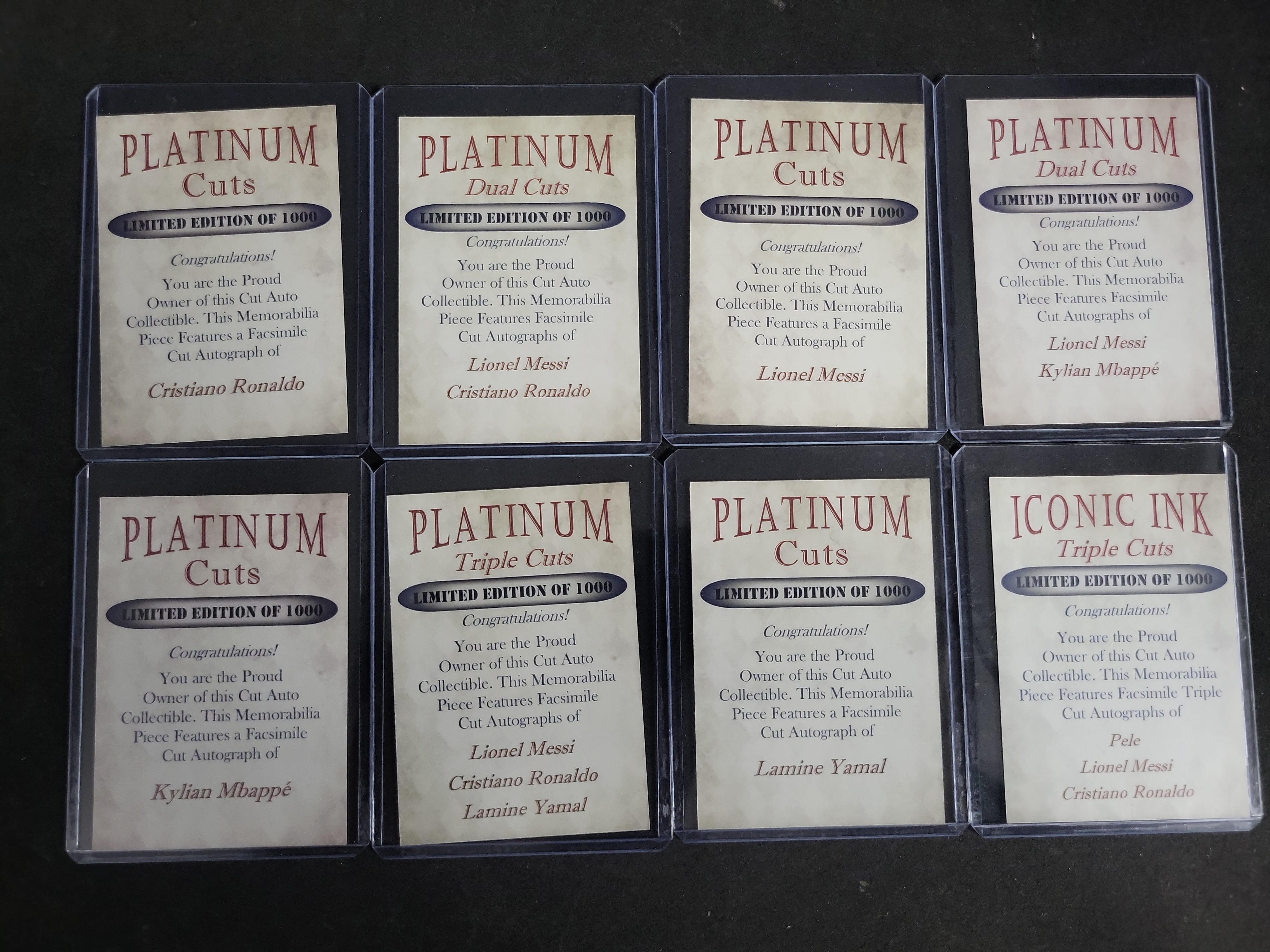 I03290 | Lot of 8 Unlicensed Soccer Trading Cards with Facsimile Autographs