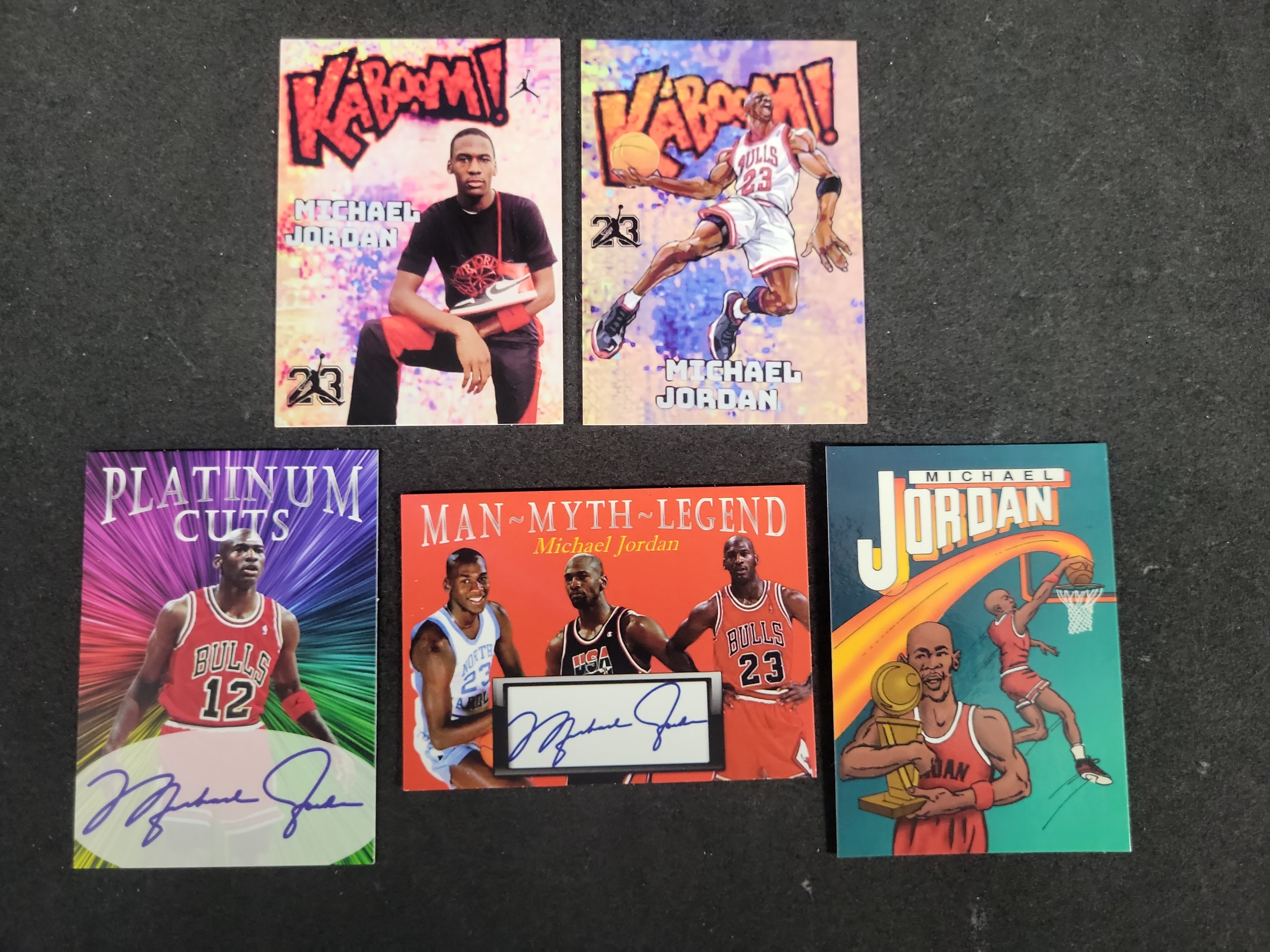 I03599 | A Lot of Five Michael Jordan Custom Collectible Trading Cards