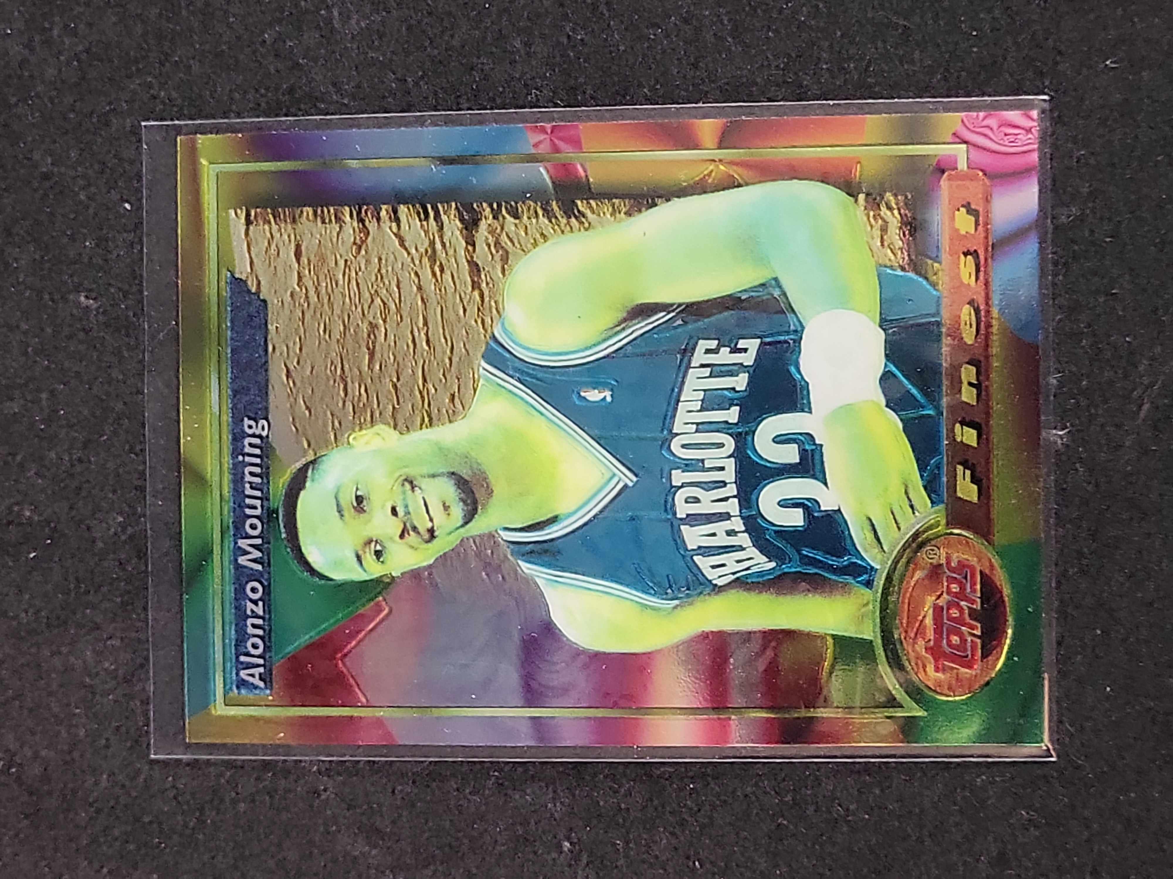 I03156 | 1993-94 Topps Finest Alonzo Mourning Refractor Basketball Card #201