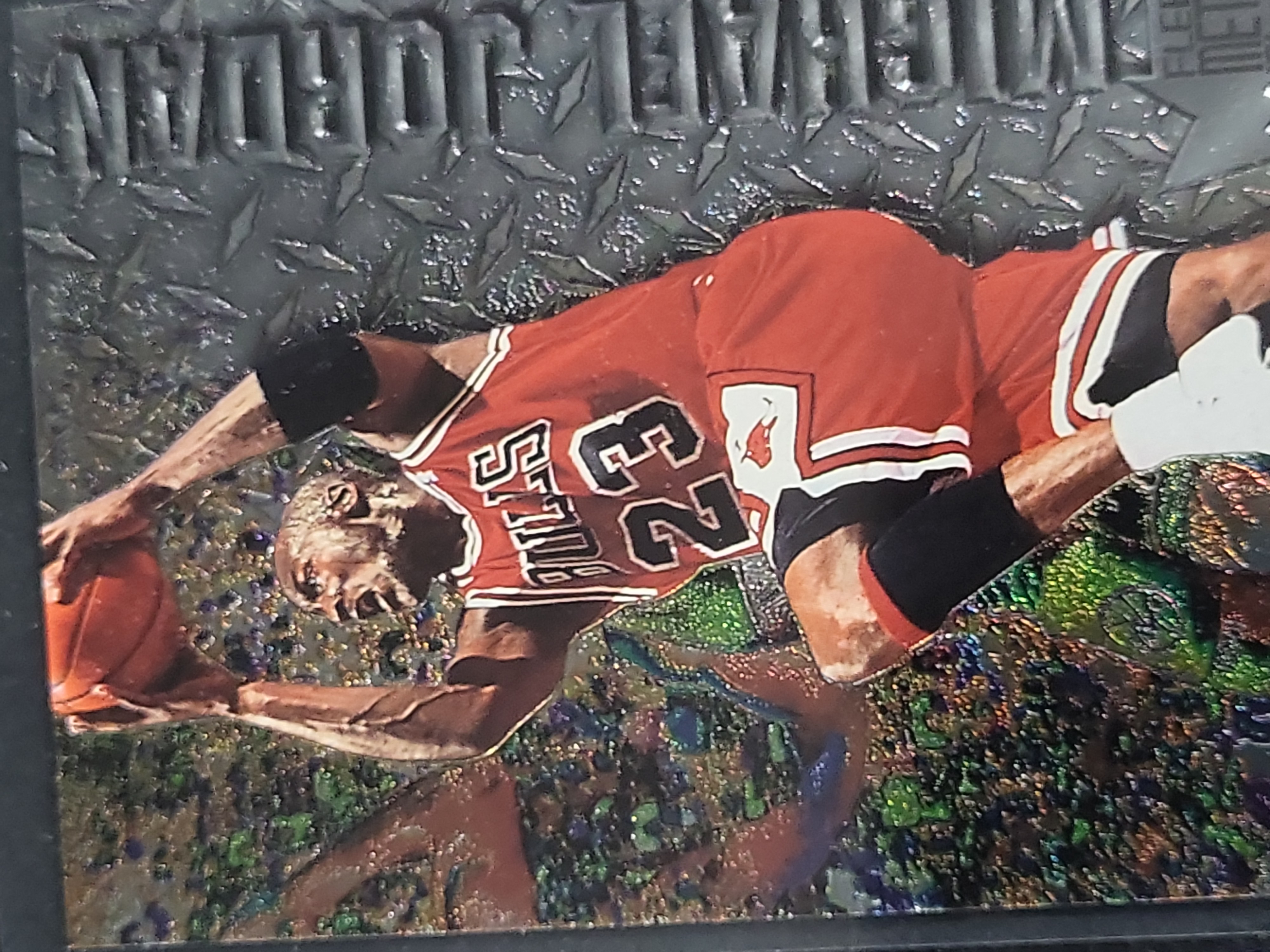 I03814 | 1996-97 Fleer Metal Michael Jordan #11 Chicago Bulls Basketball Trading Card