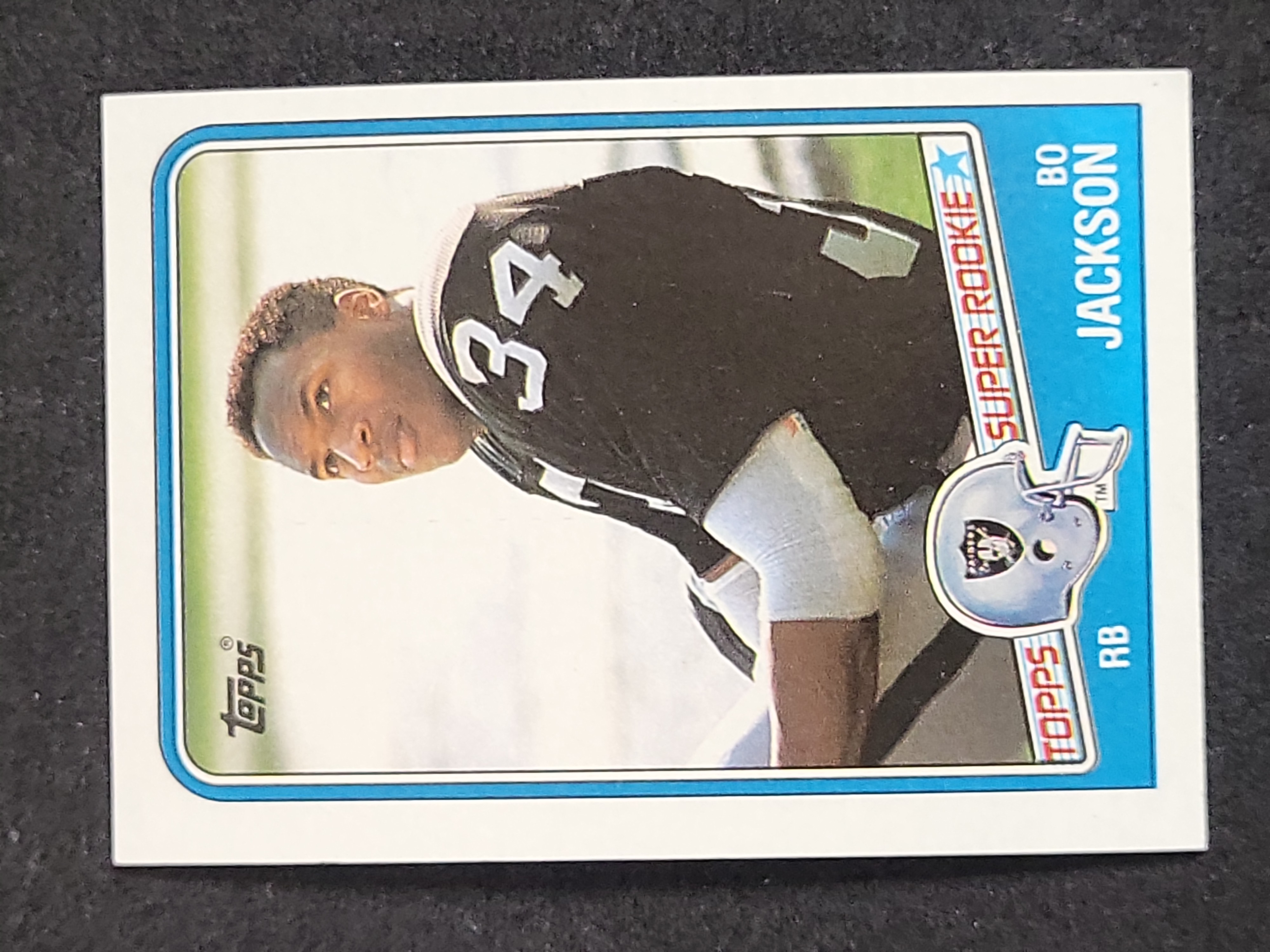 I03881 | 1988 Topps Football Bo Jackson Rookie Card #327 Los Angeles Raiders
