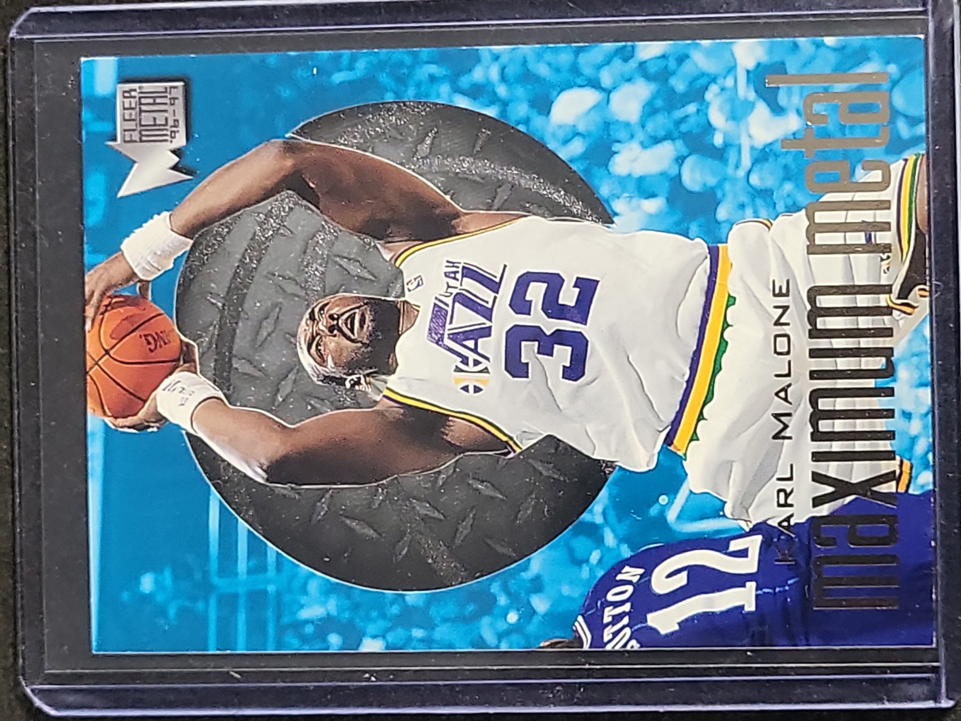 I03815 | 1996-97 Fleer Metal Maximum Metal Karl Malone Basketball Trading Card Insert No. 6 of 10