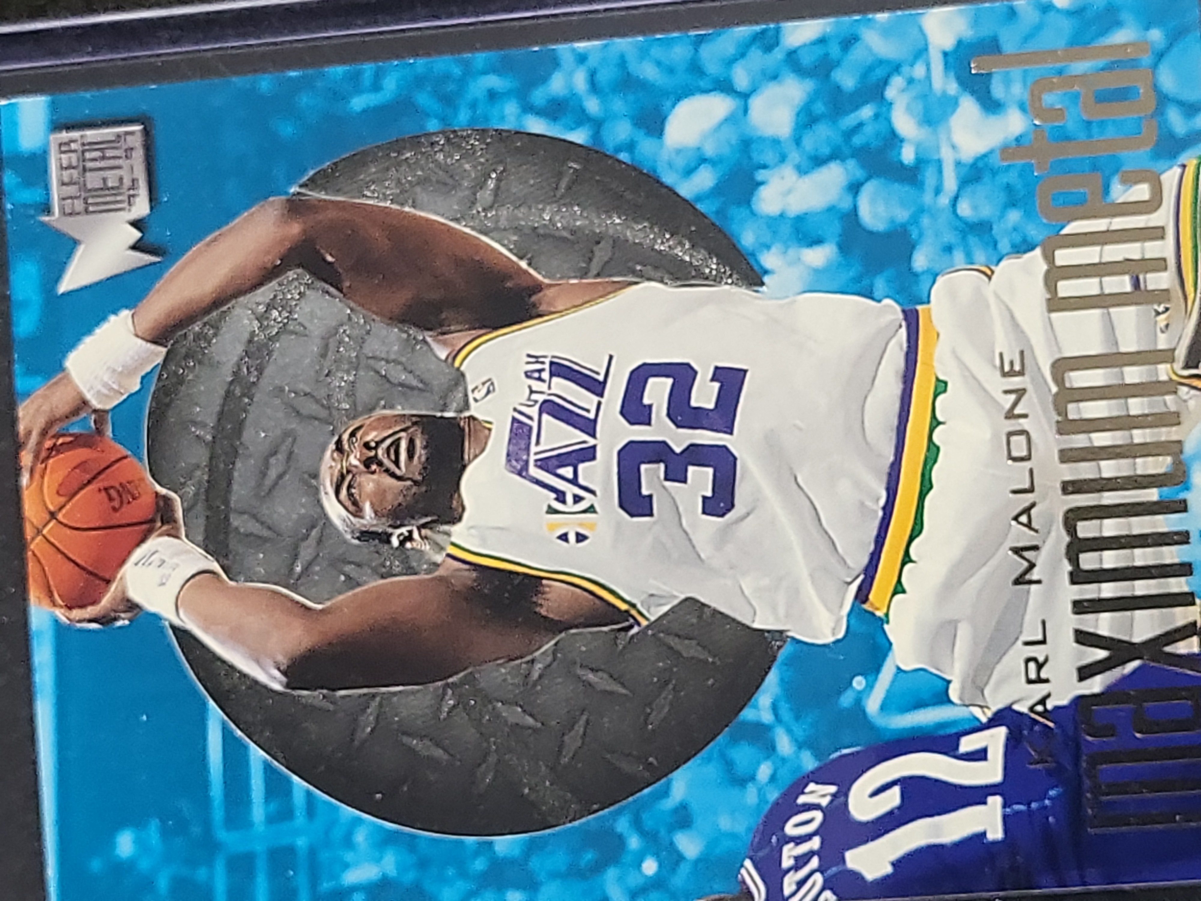 I03815 | 1996-97 Fleer Metal Maximum Metal Karl Malone Basketball Trading Card Insert No. 6 of 10