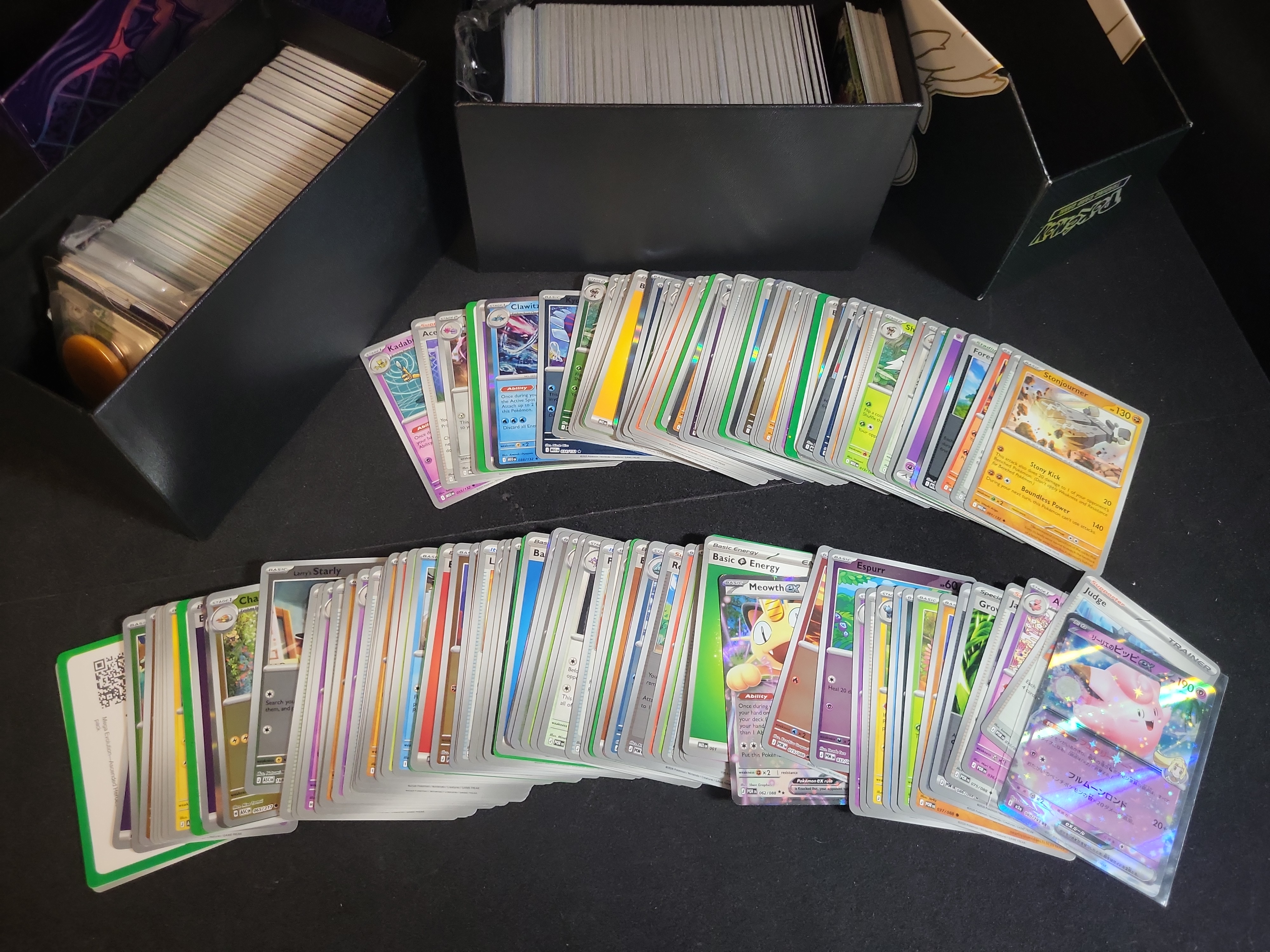 I02747 | A Large Collection of Pokemon TCG Cards and Storage Accessories