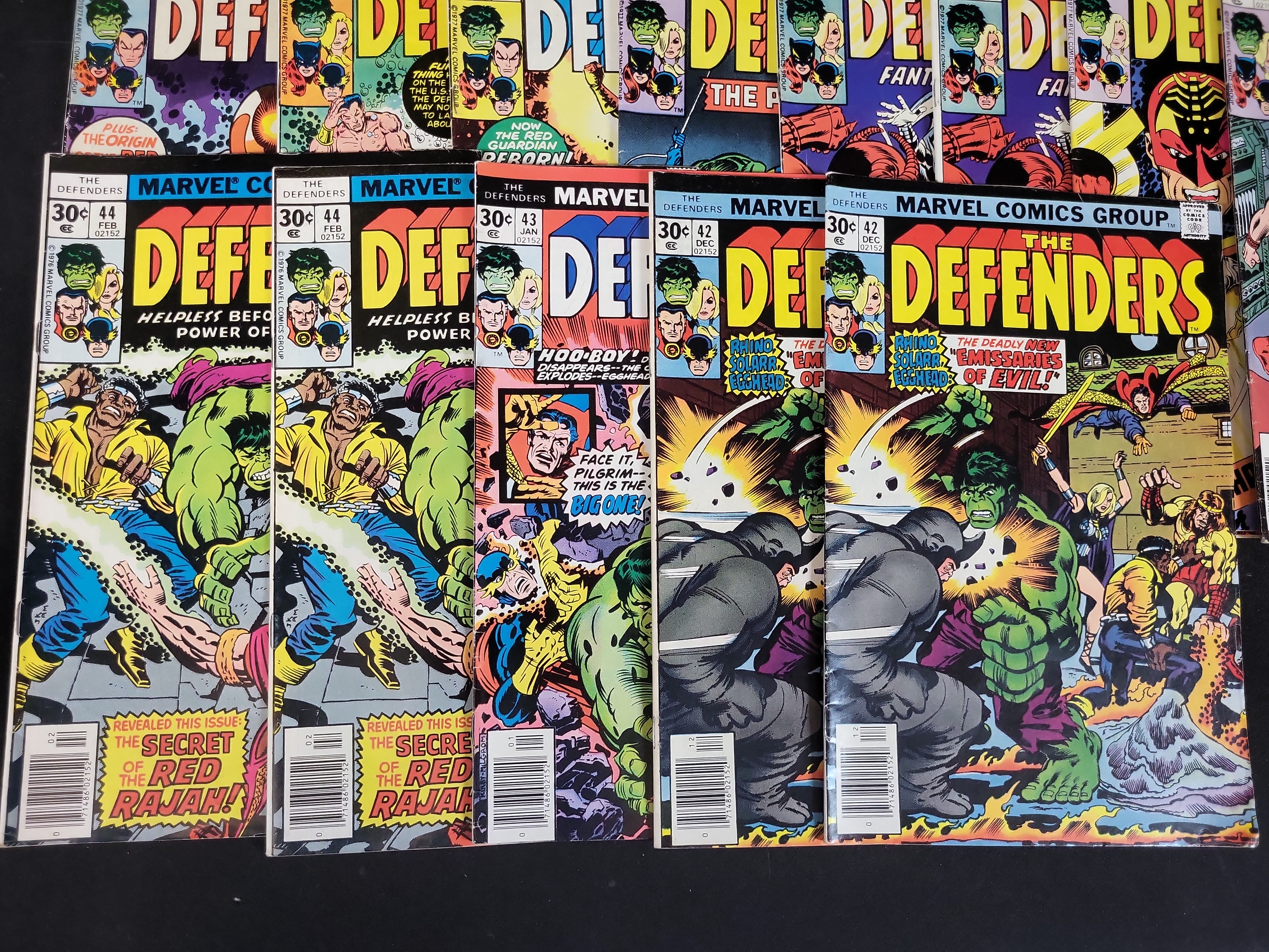 I03747 | A Collection of Marvel Comics The Defenders and The New Defenders Issues
