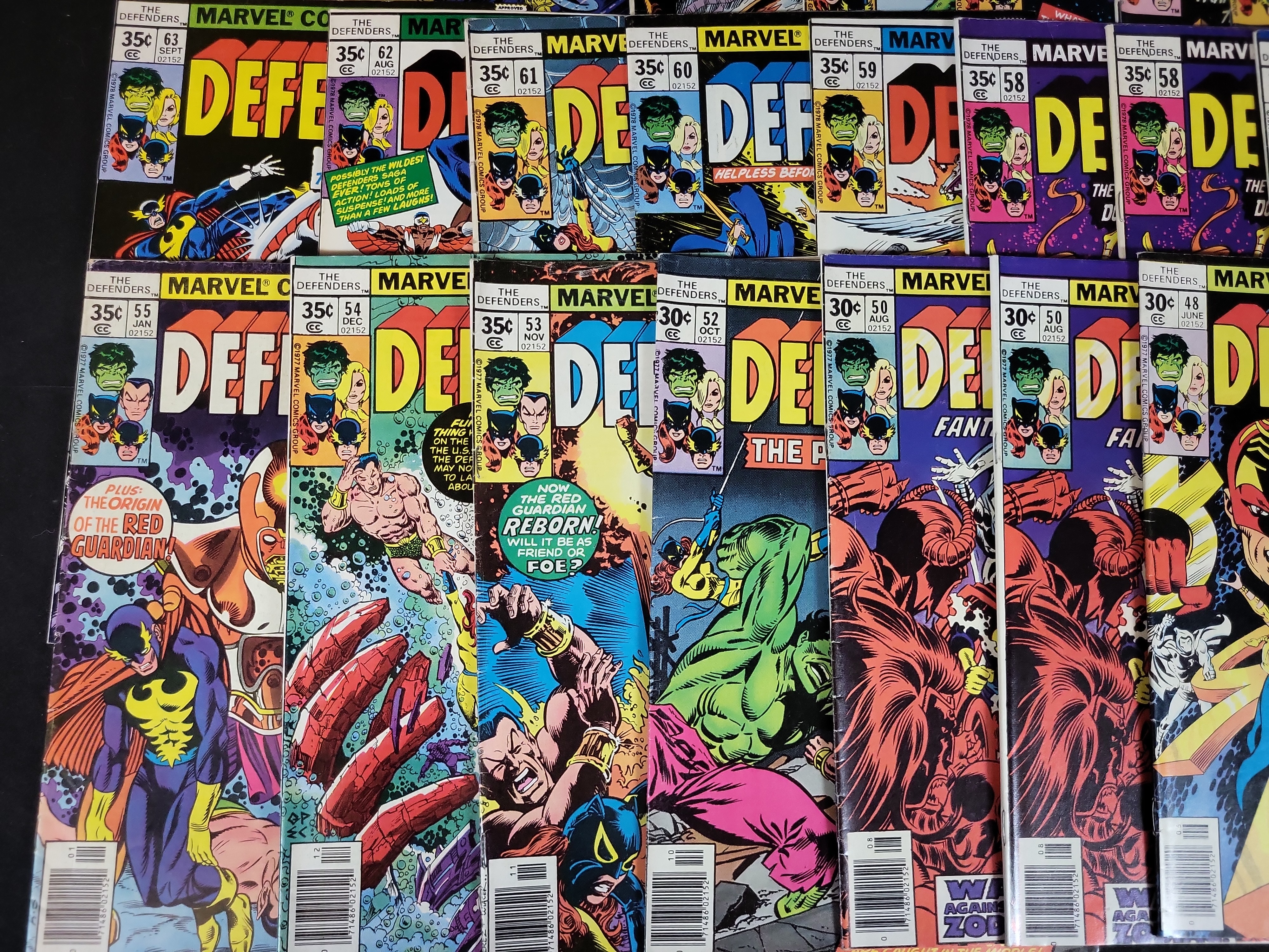 I03747 | A Collection of Marvel Comics The Defenders and The New Defenders Issues