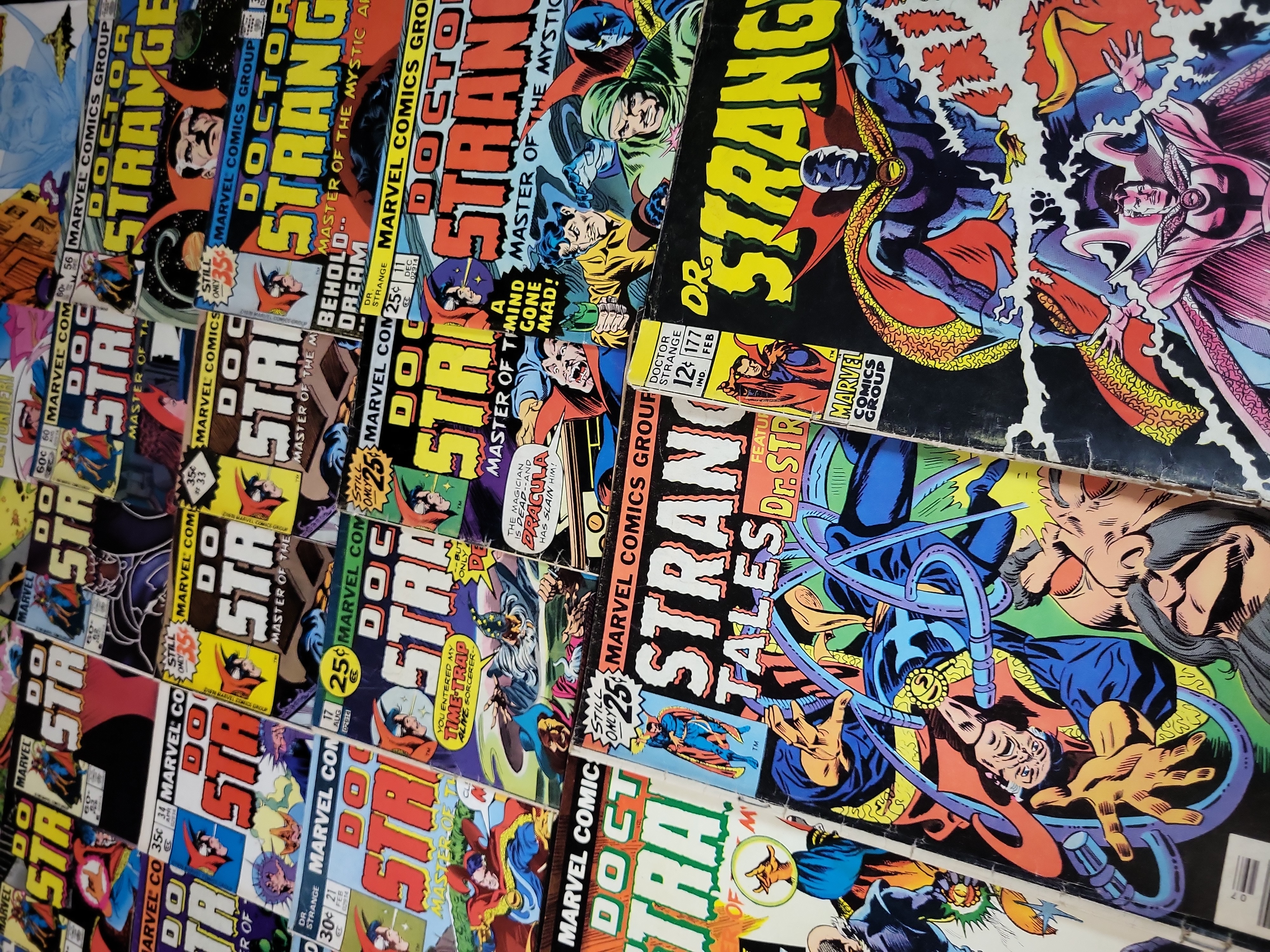 I03752 | A Group of Marvel Comics Group Doctor Strange Comic Books